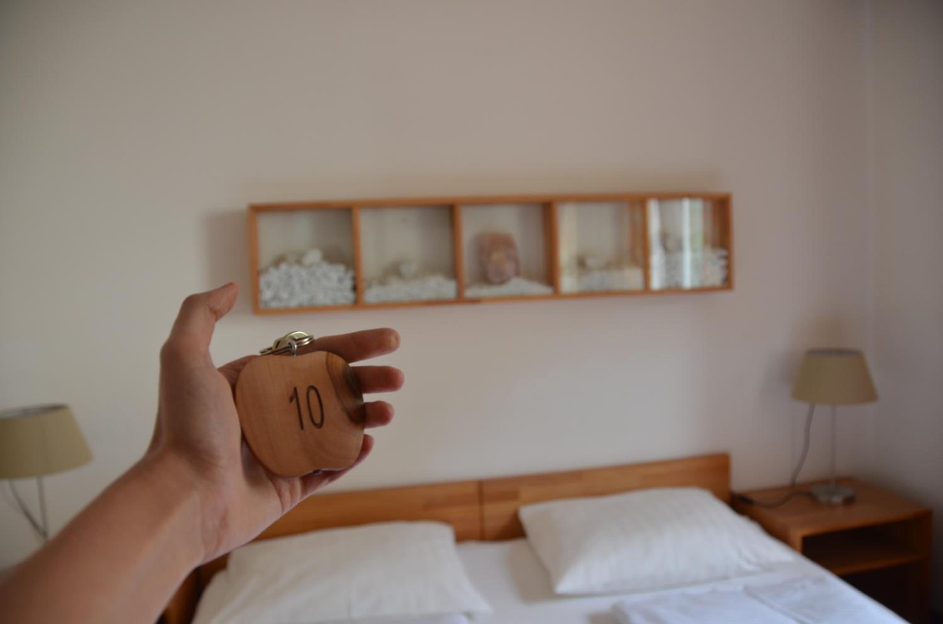 Double Room - Photo 6
