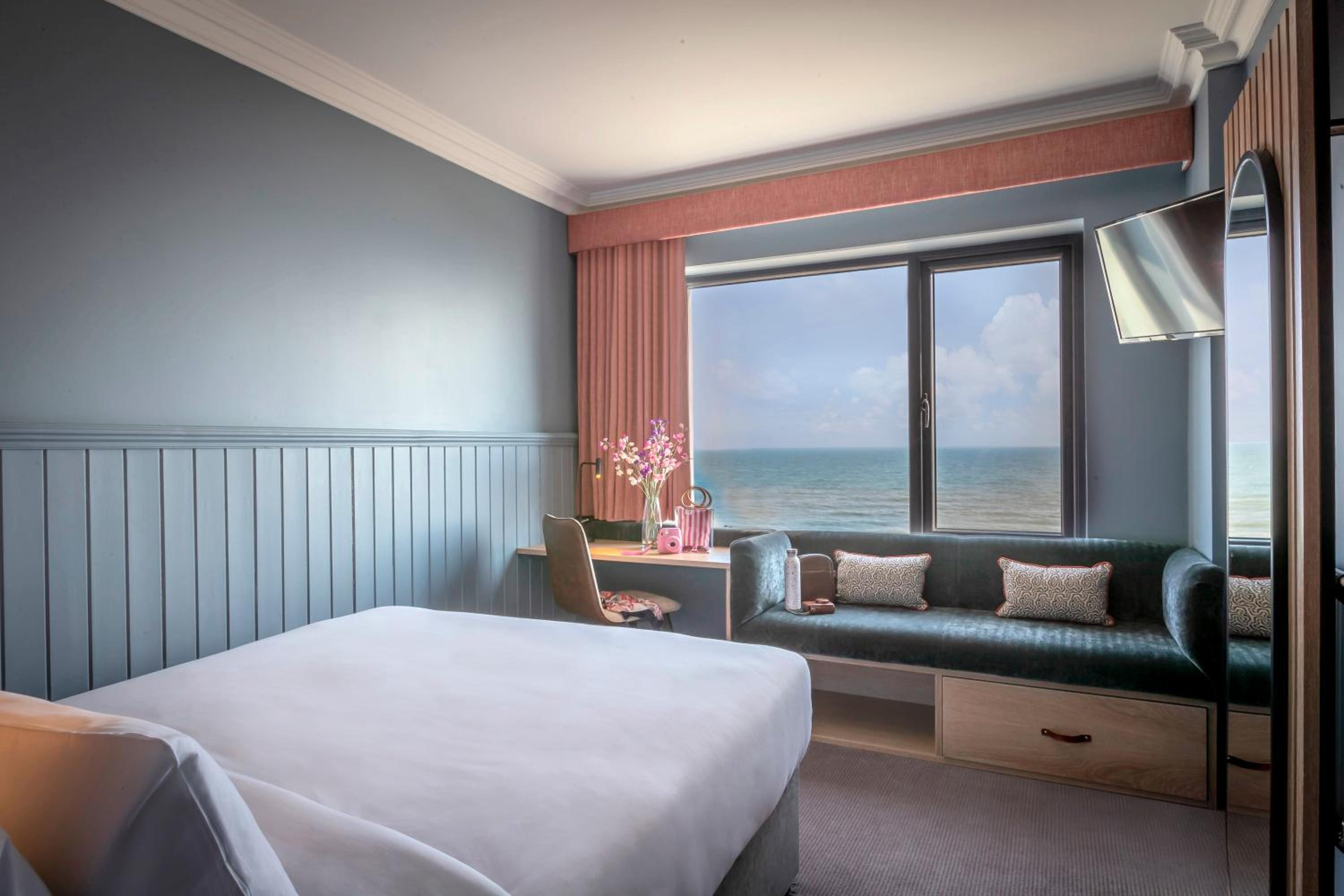 Double Room with Sea View - Photo 5