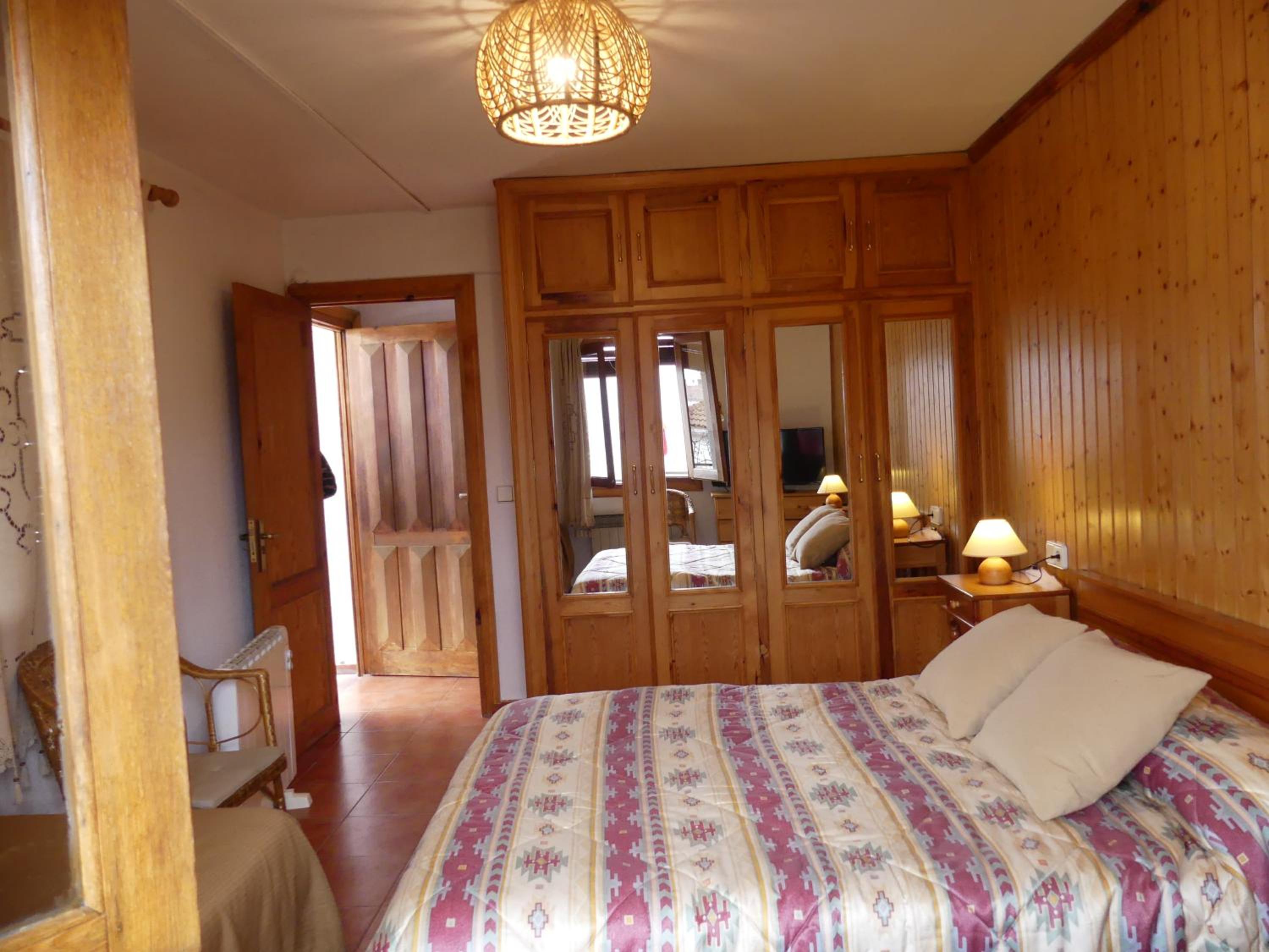 Three-Bedroom Apartment - Photo 38