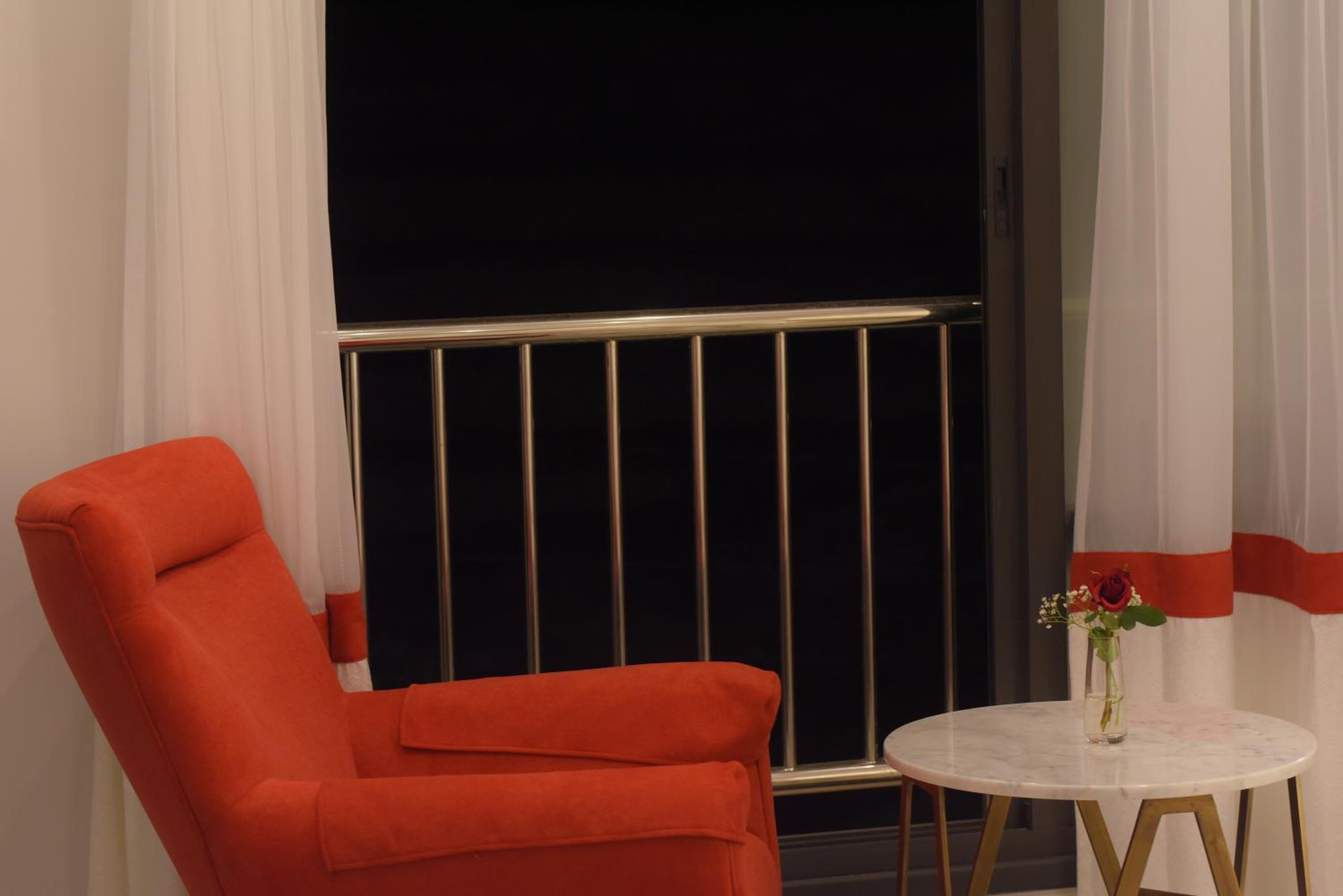 Deluxe Double or Twin Room with Balcony - Photo 4