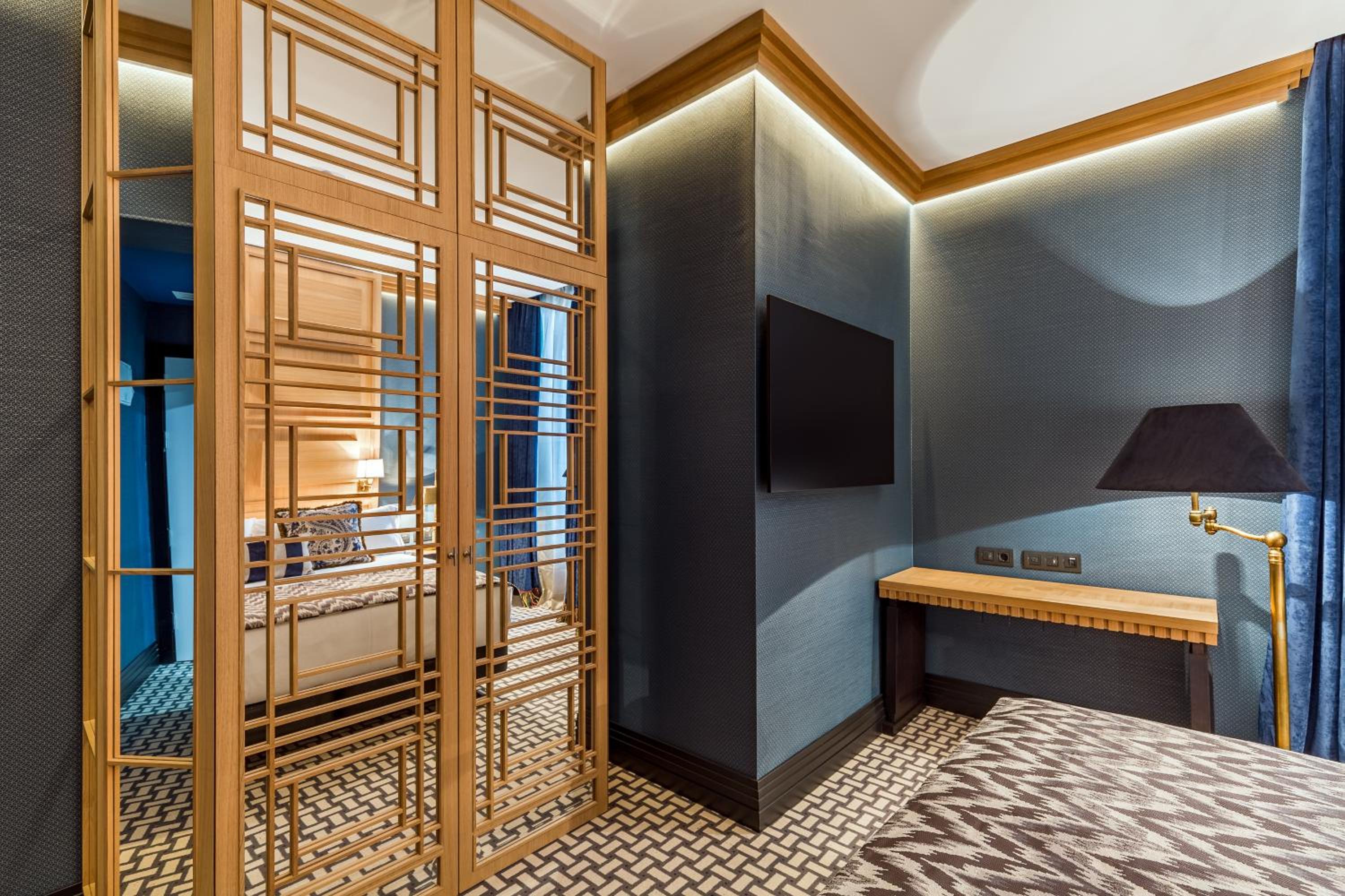 Double Room - Photo 17
