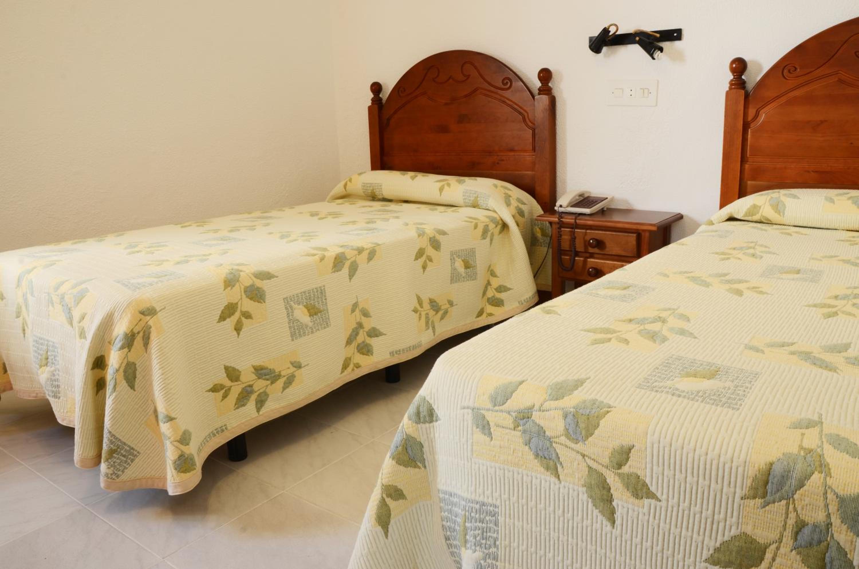 Double or Twin Room for Single Use photo 2