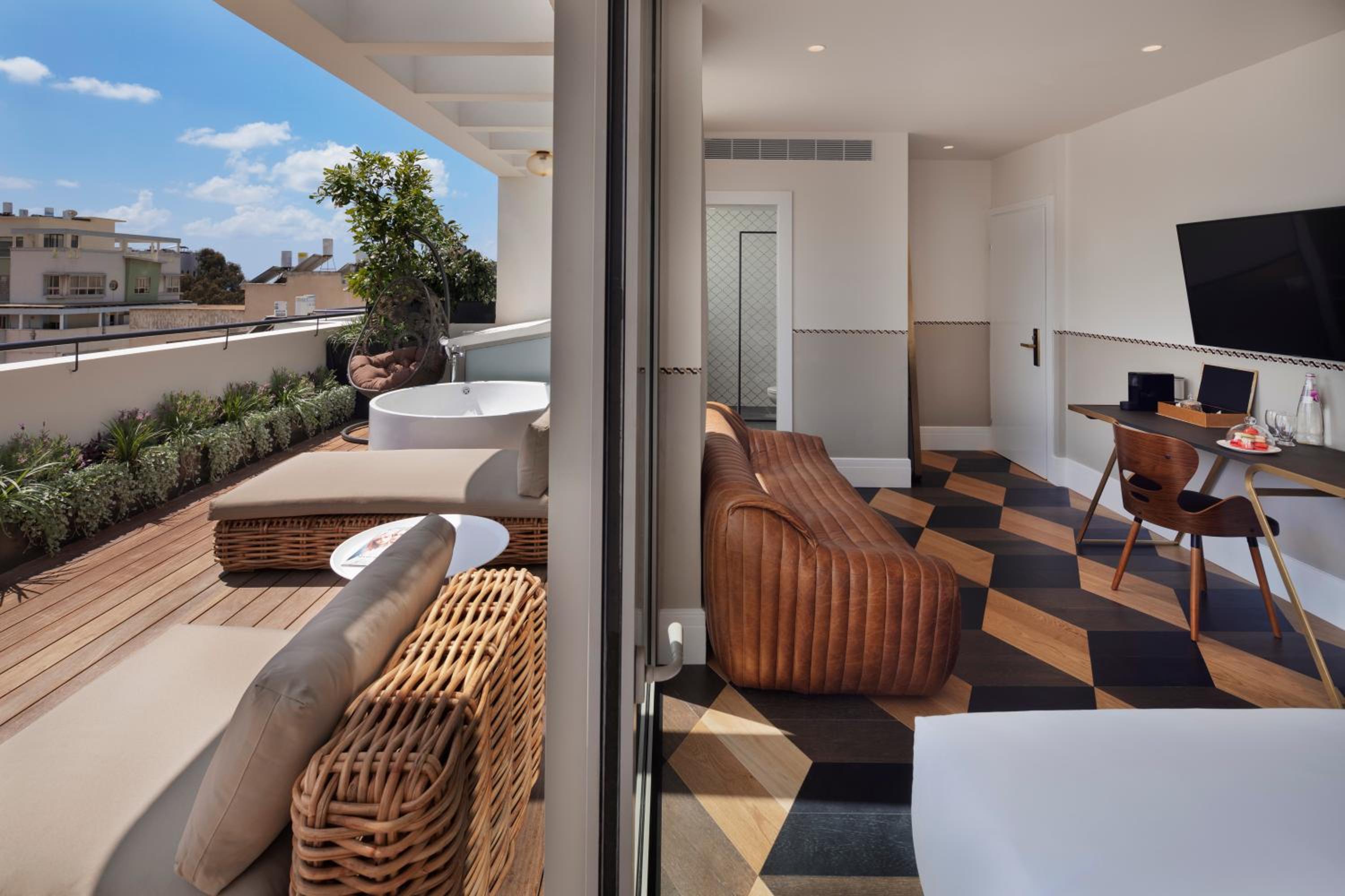 Terrace Suite - Photo 3