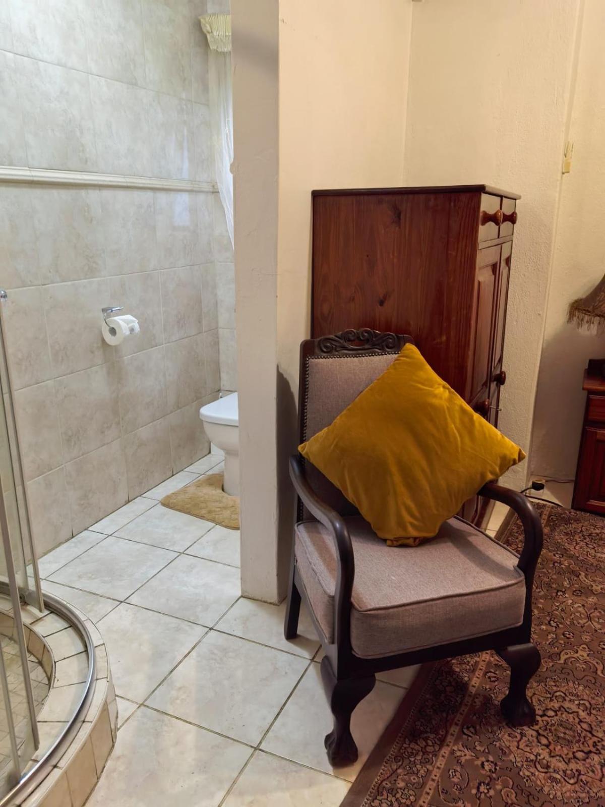 Budget Double Room photo 2