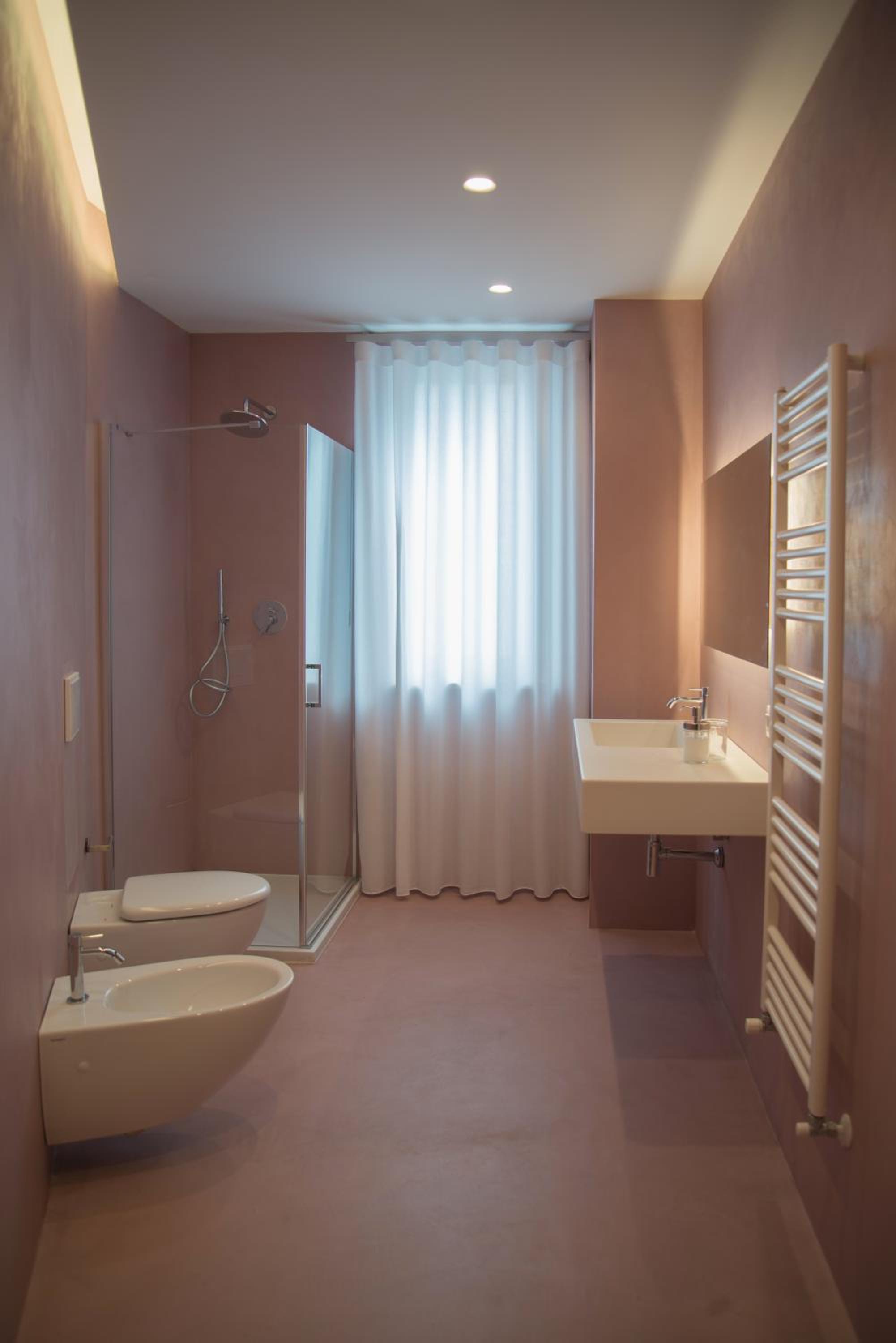 Twin Room with Private External Bathroom - Photo 12