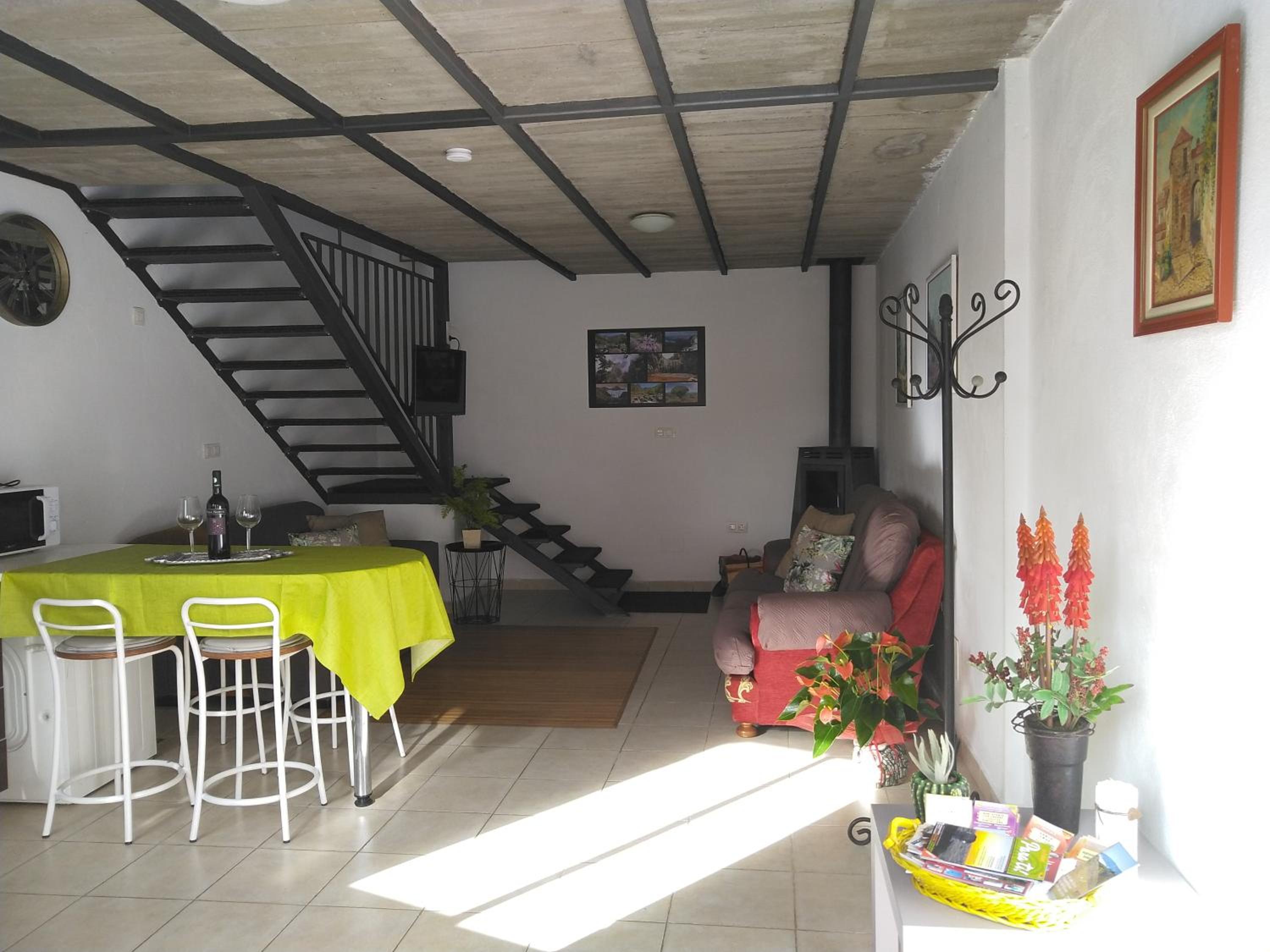 Two-Bedroom Apartment - Photo 7