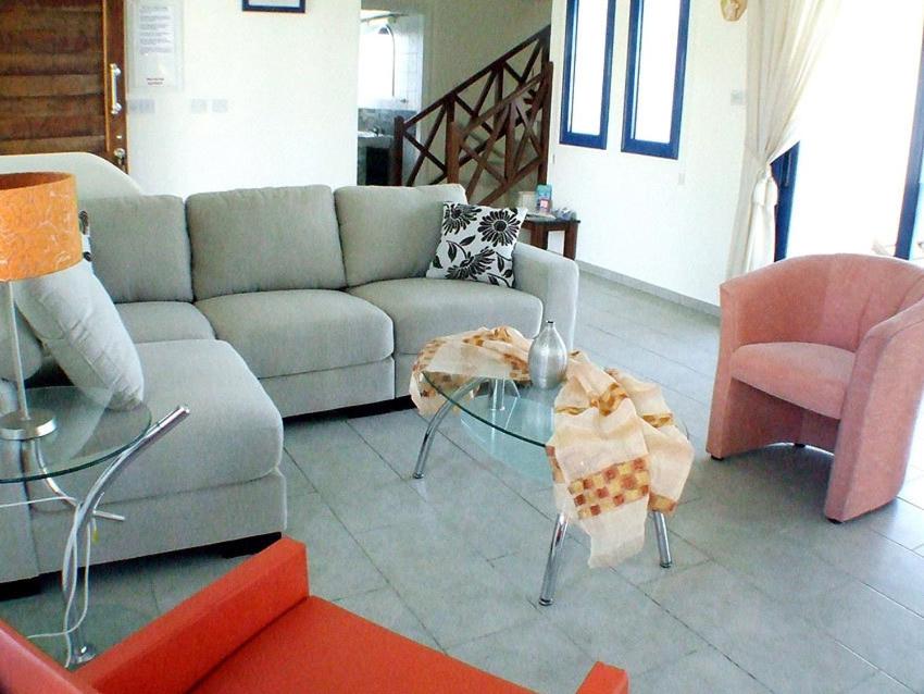 Villa de tres habitaciones con piscina privada