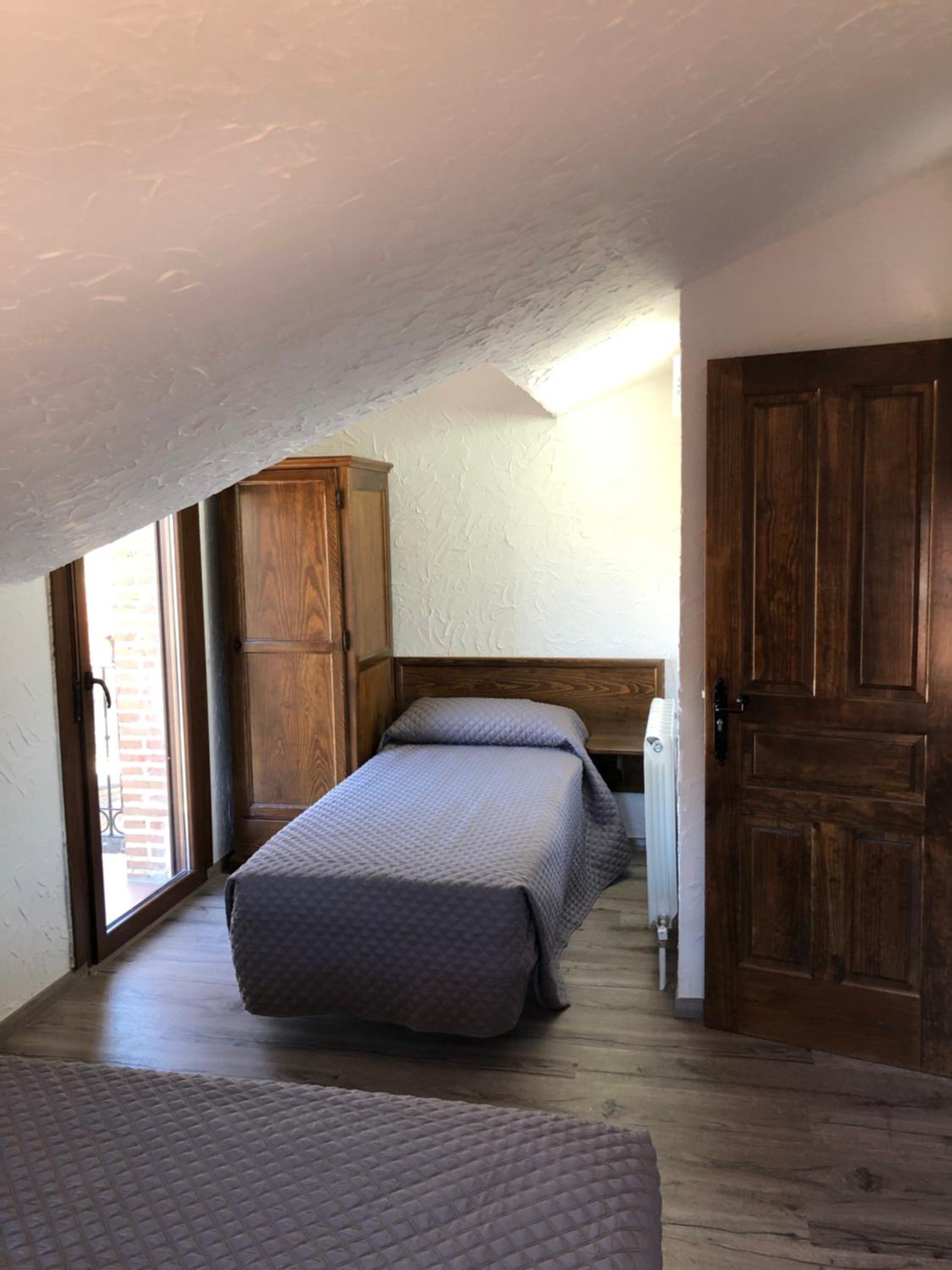 Two-Bedroom House photo 3