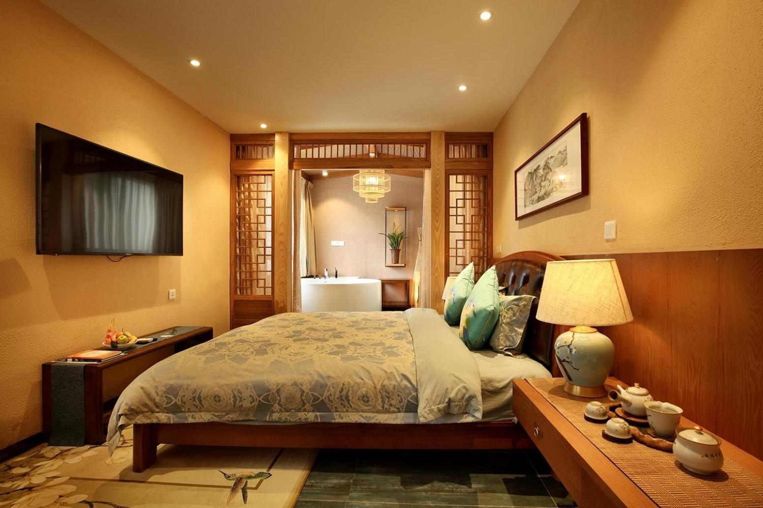 Suite with Mountain View - Photo 3