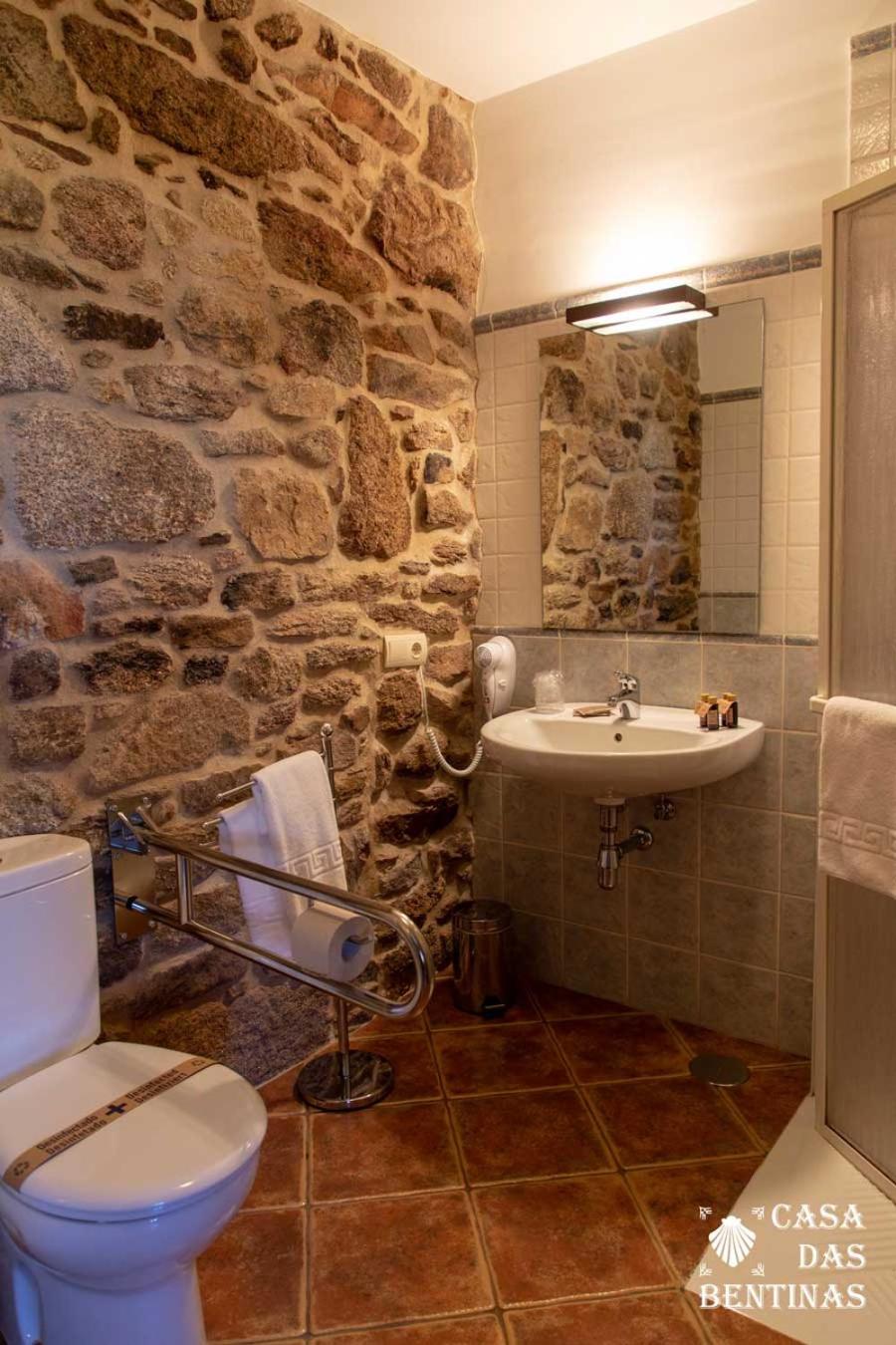 Double Room - Disability Access - Photo 4