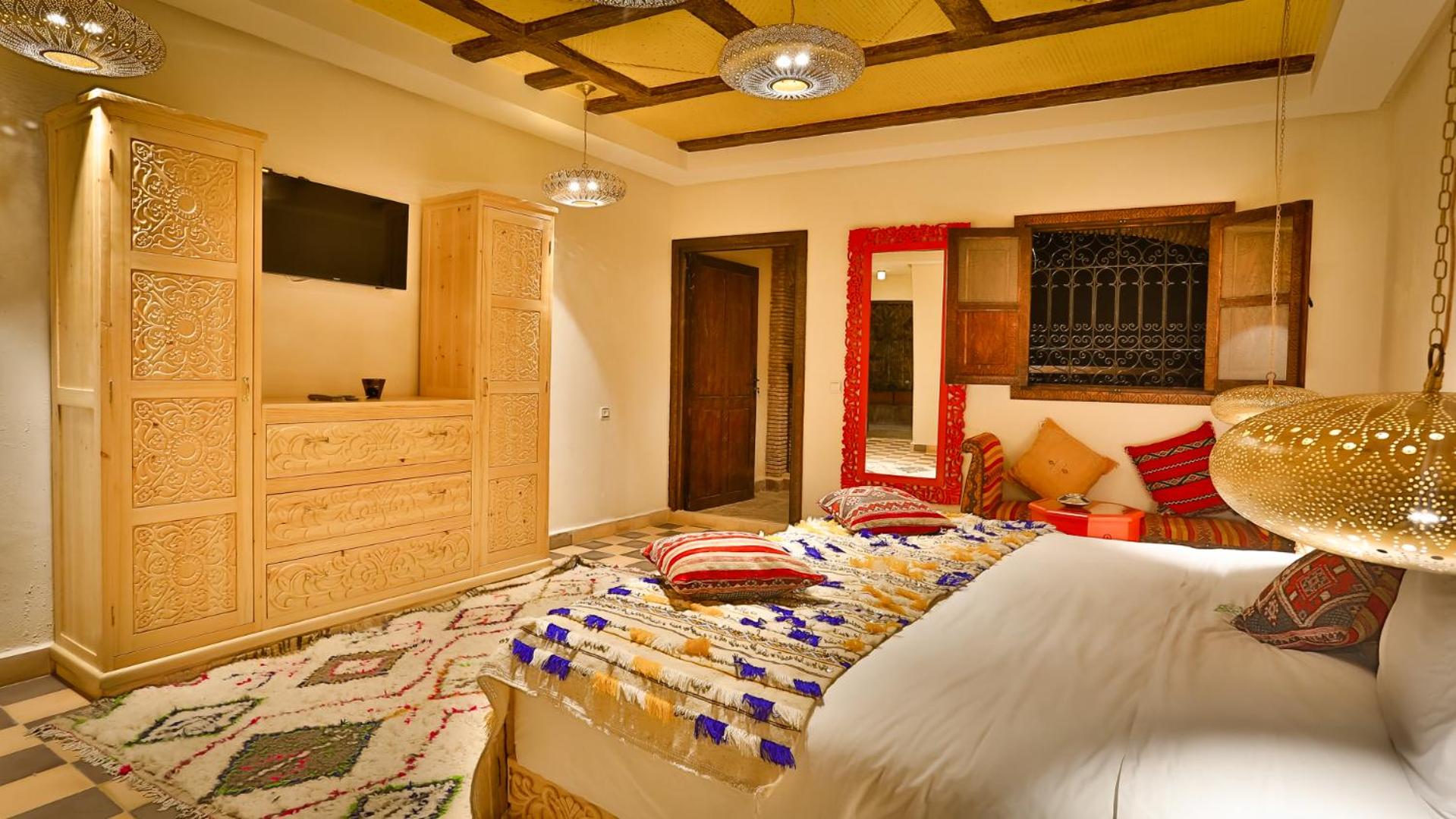 Deluxe Double Room with Balcony photo 1