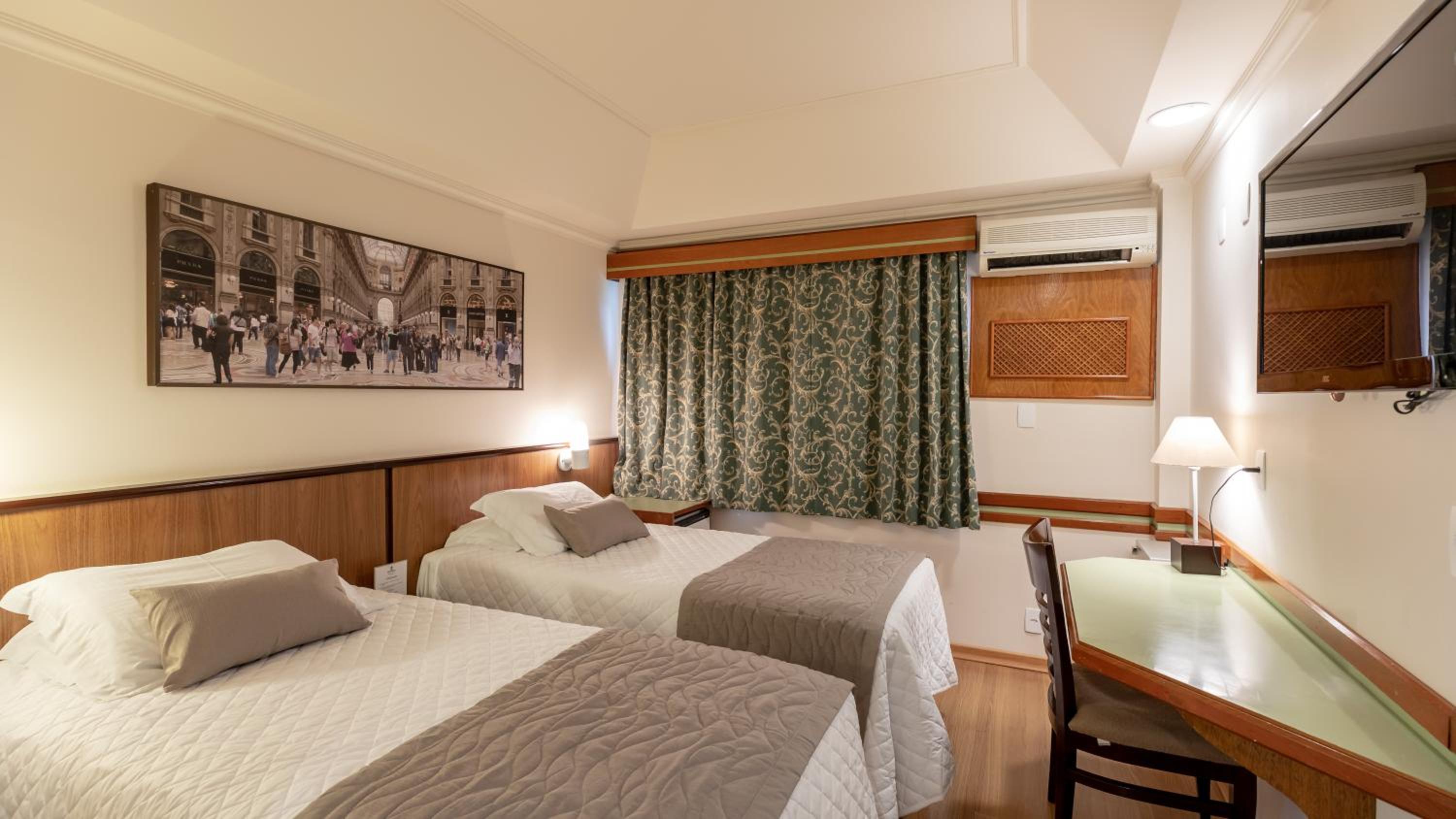 Standard Twin Room - Photo 4