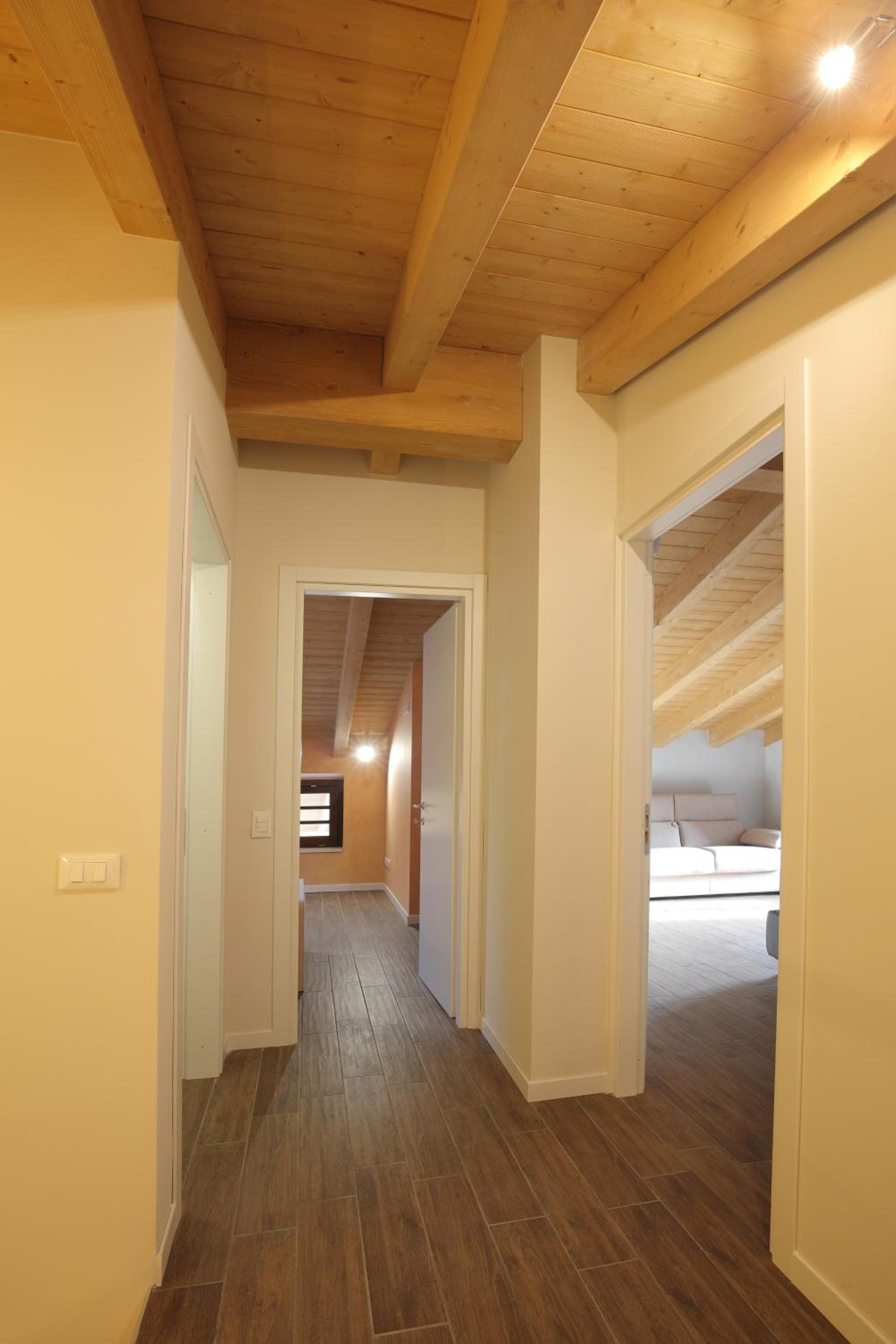 Two-Bedroom Apartment Split Level photo 3