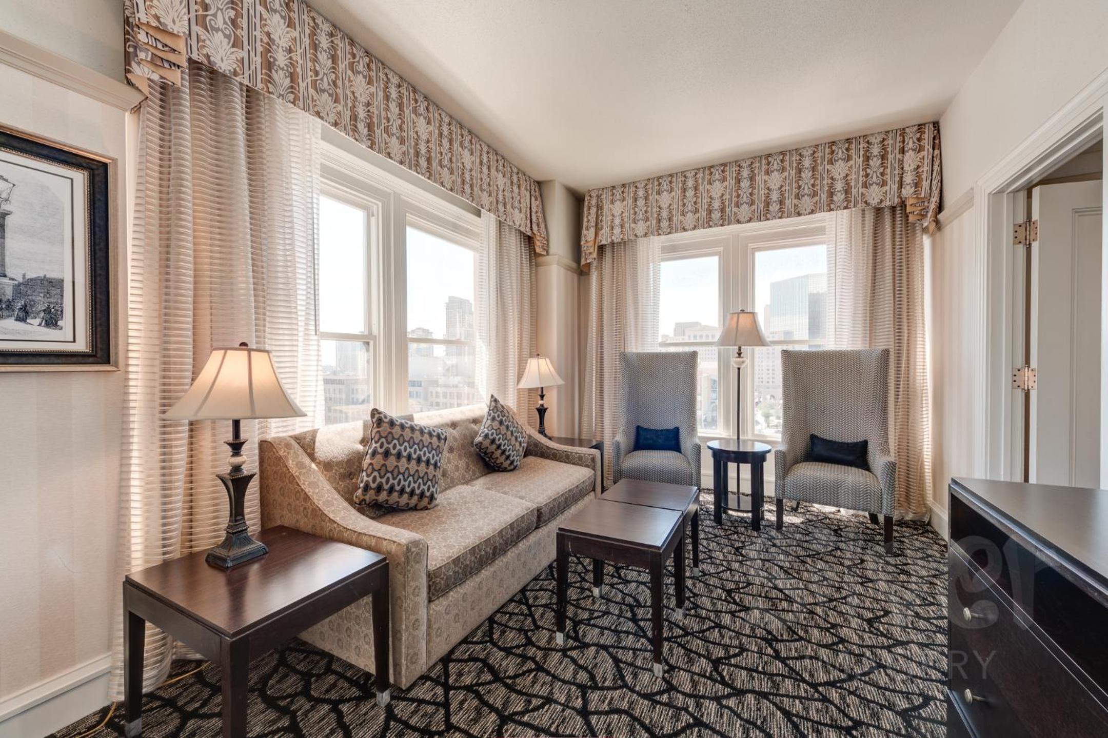 One-Bedroom Suite - Photo 10