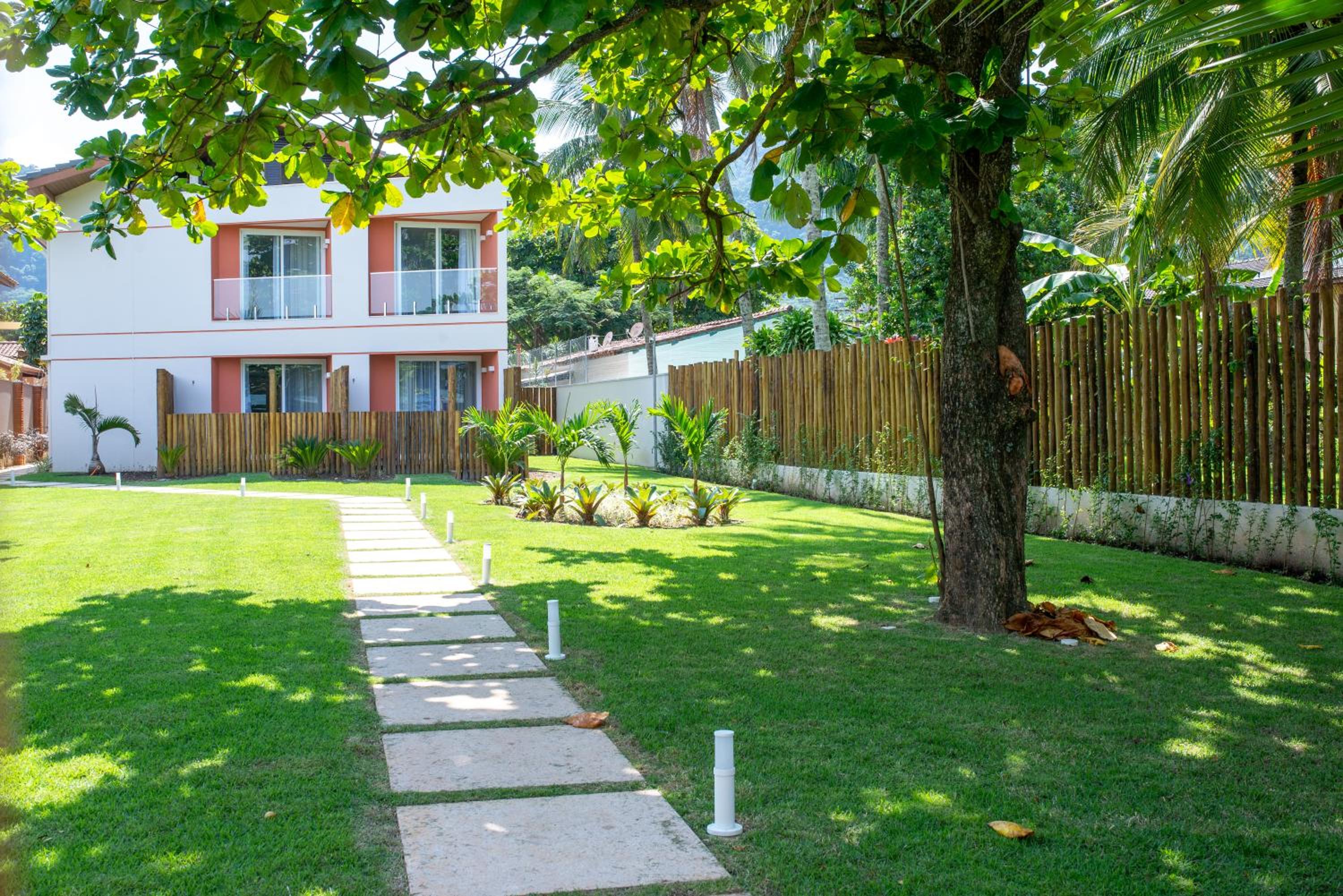 Premium Suite (Annex Building) - Photo 2