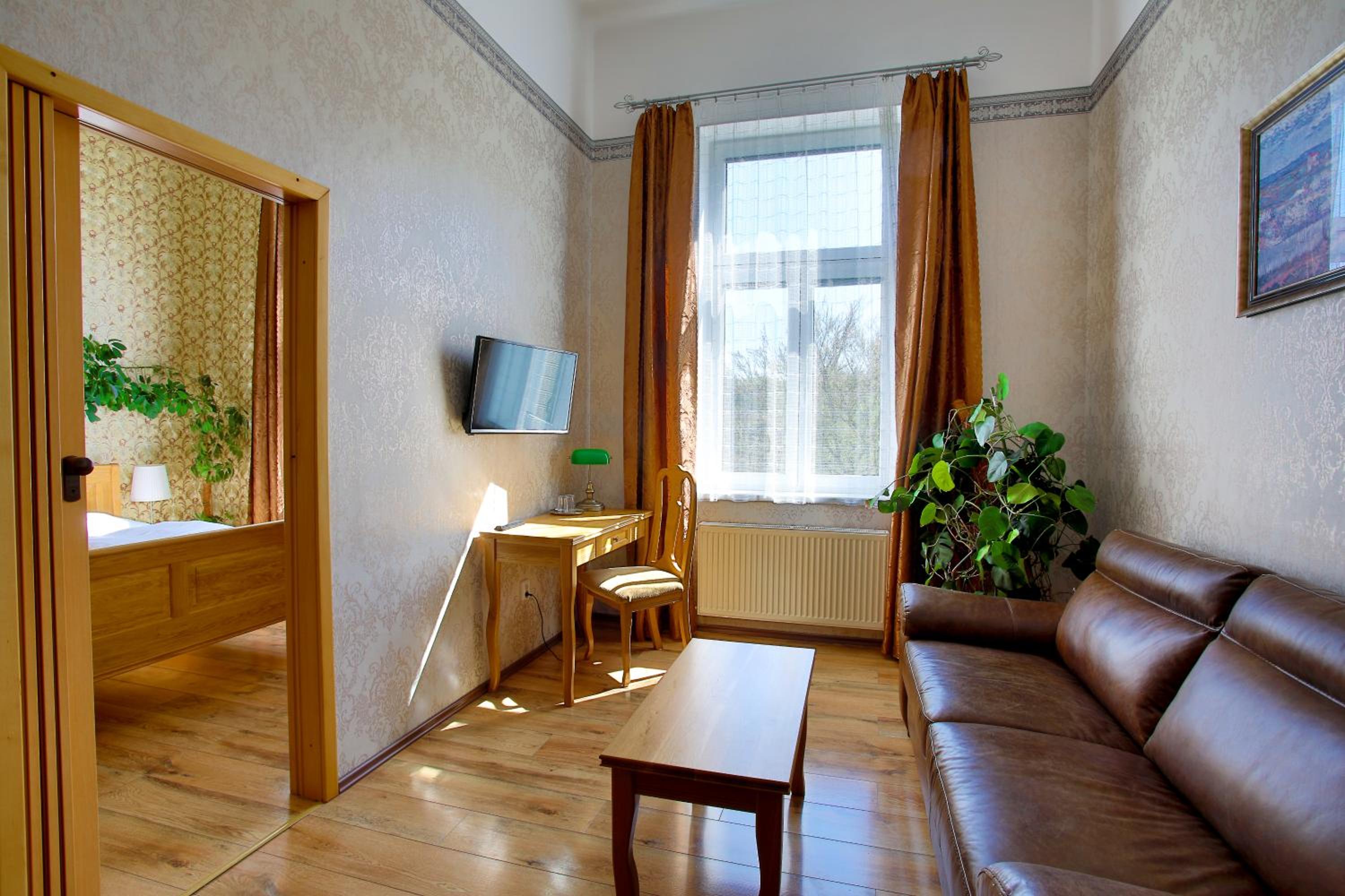 Exclusive Suite - Photo 1