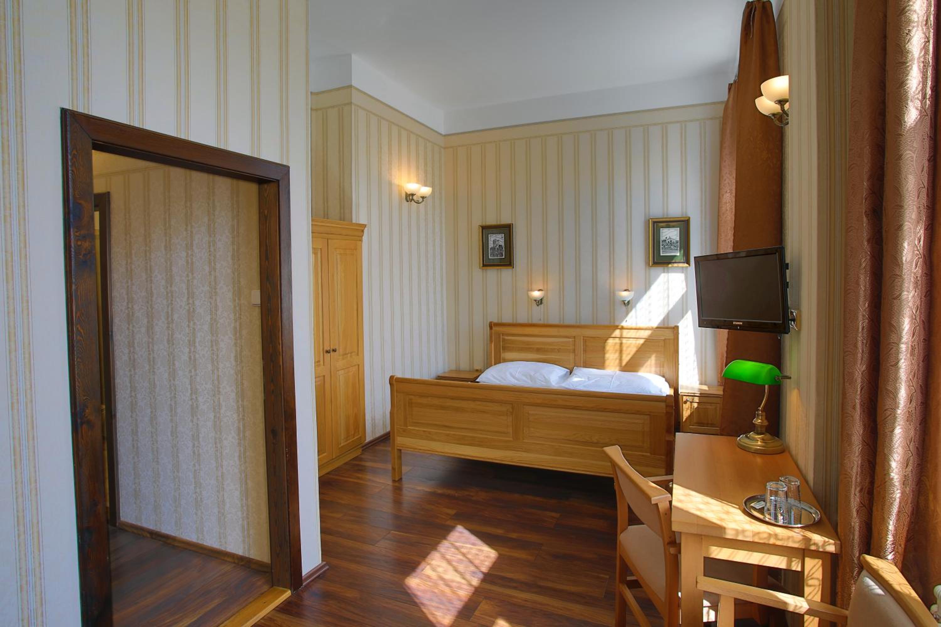 Double Room - Photo 4