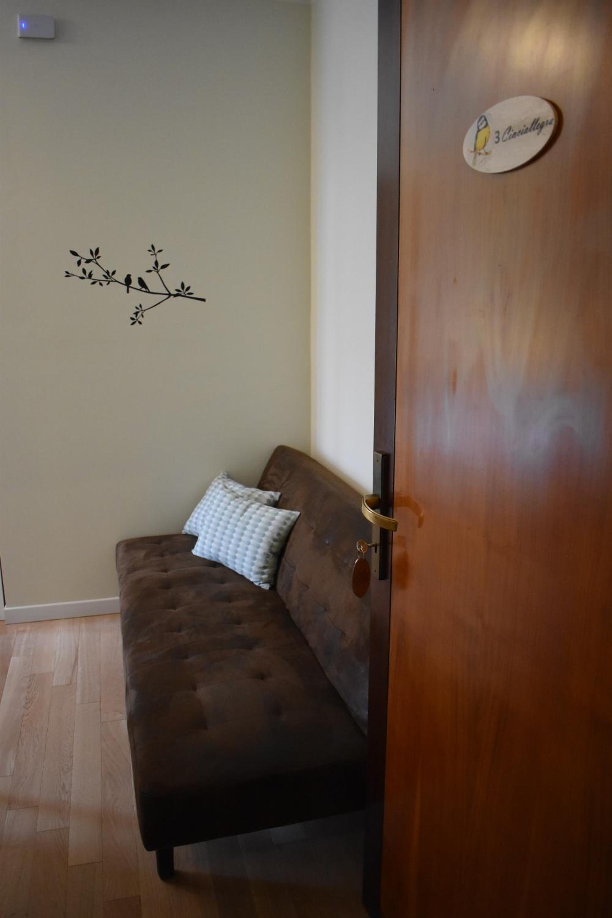 Double Room with Private Bathroom - Photo 4