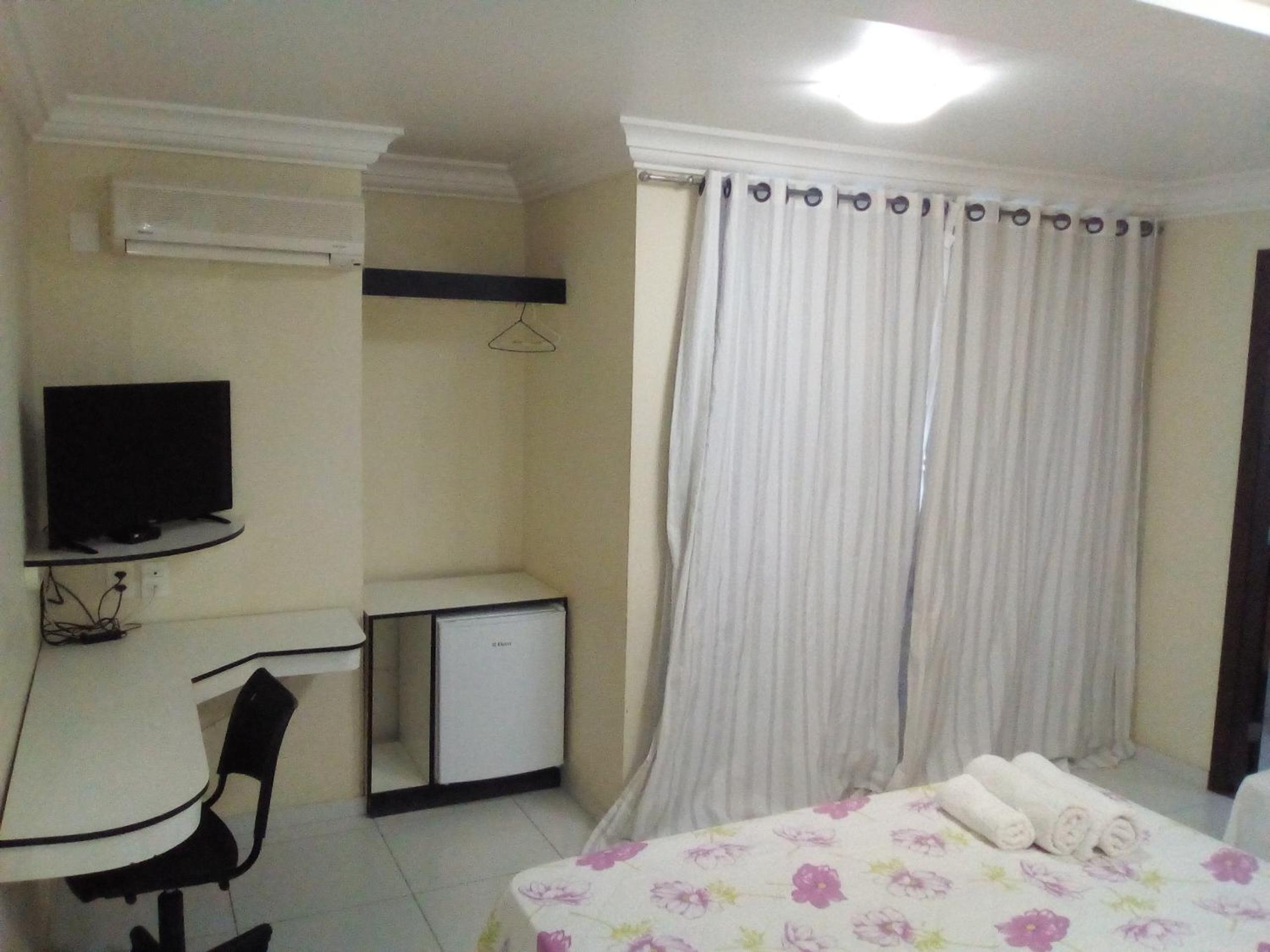 Apartment with Balcony photo 3