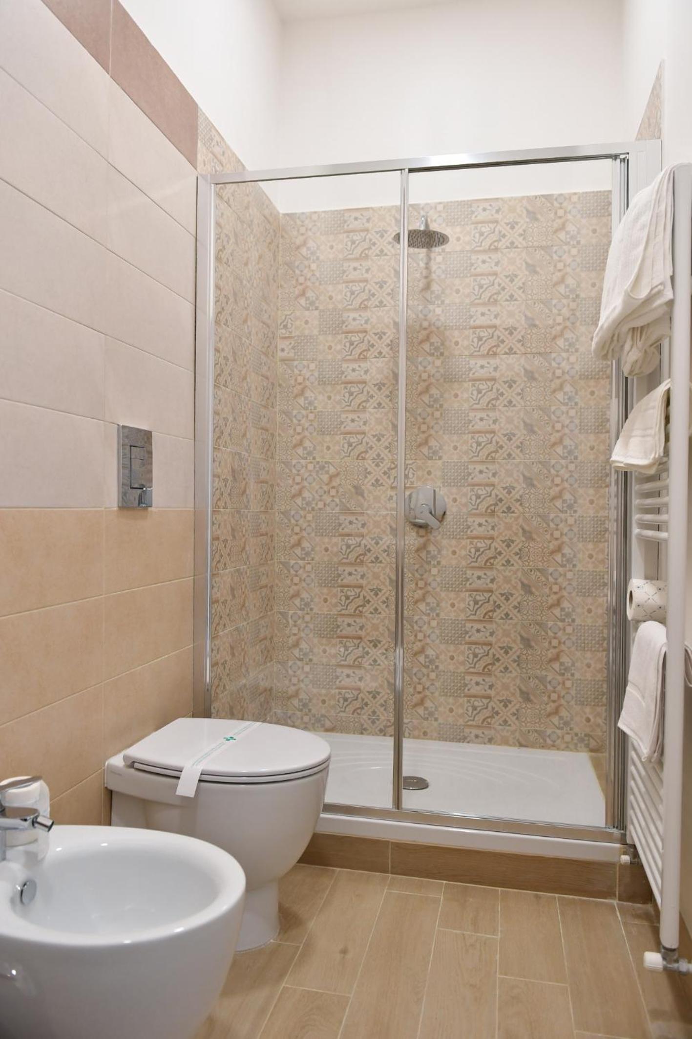 Deluxe Double Room - Photo 3