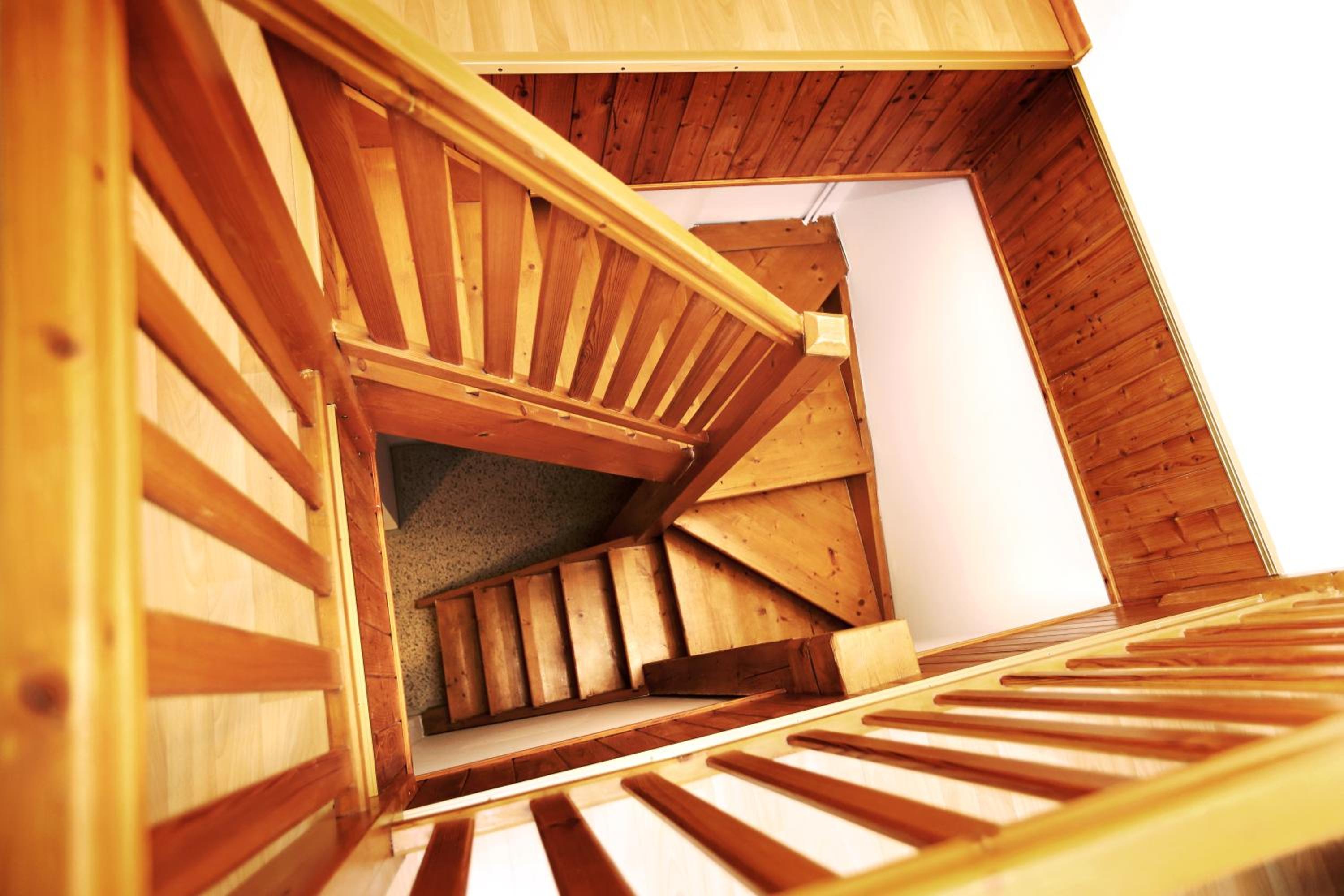 Attic Room - Photo 5