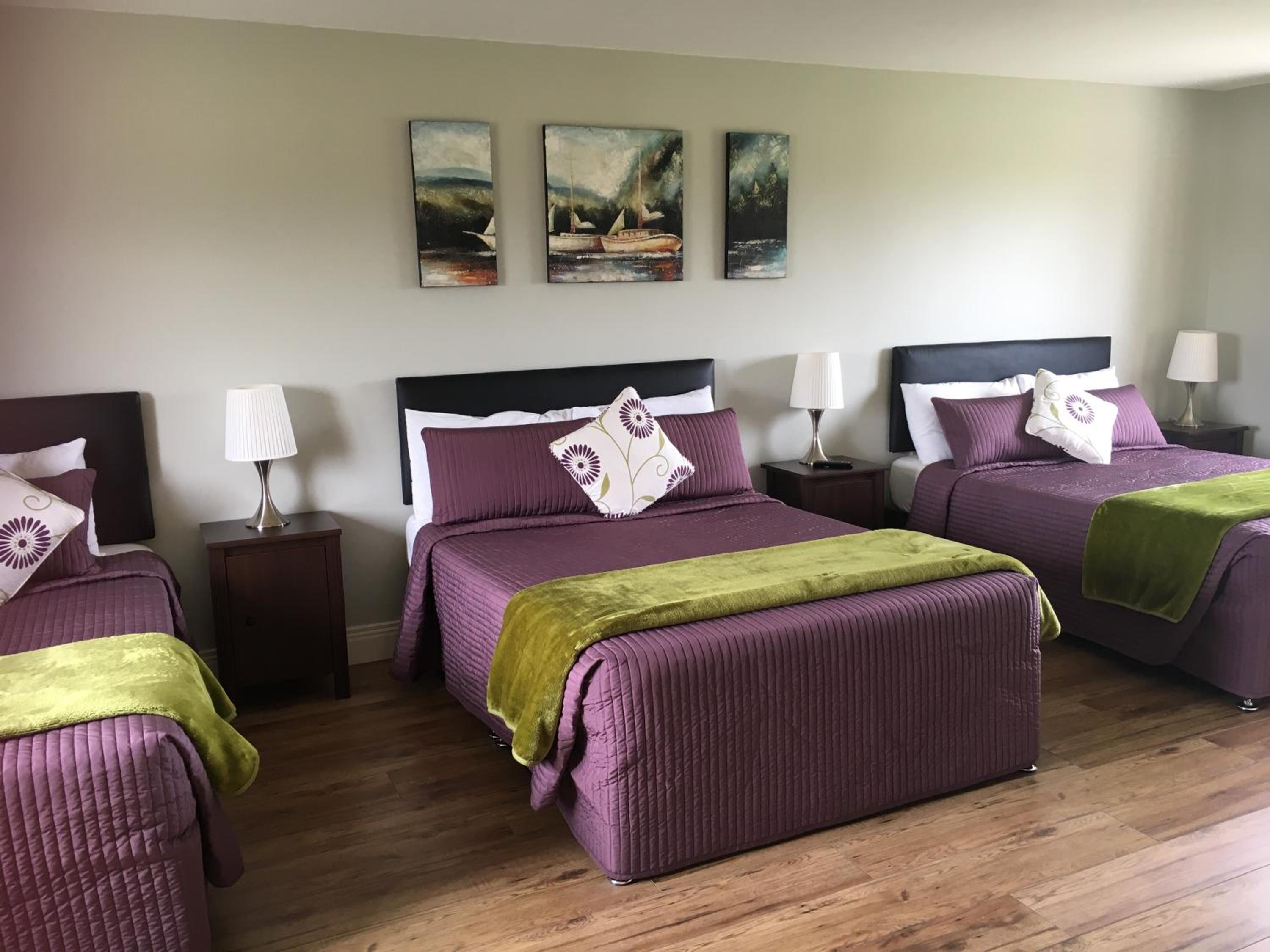 Deluxe Family Suite photo 3