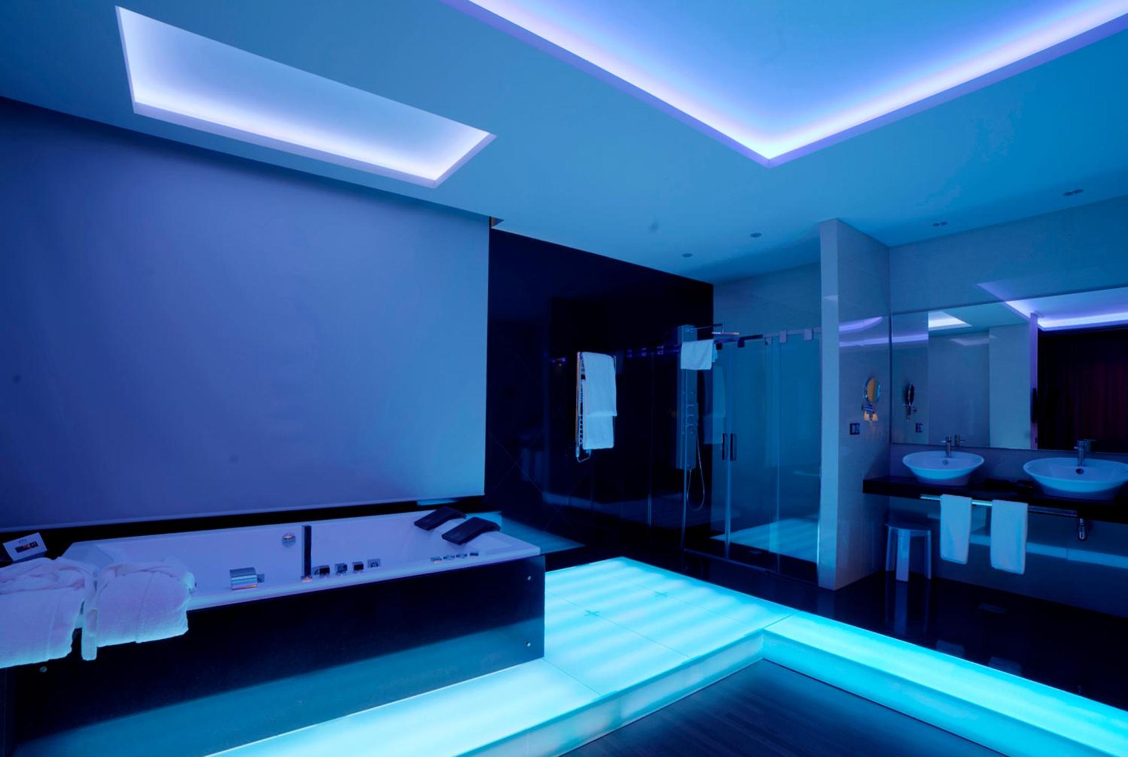 Superior Suite - Photo 2