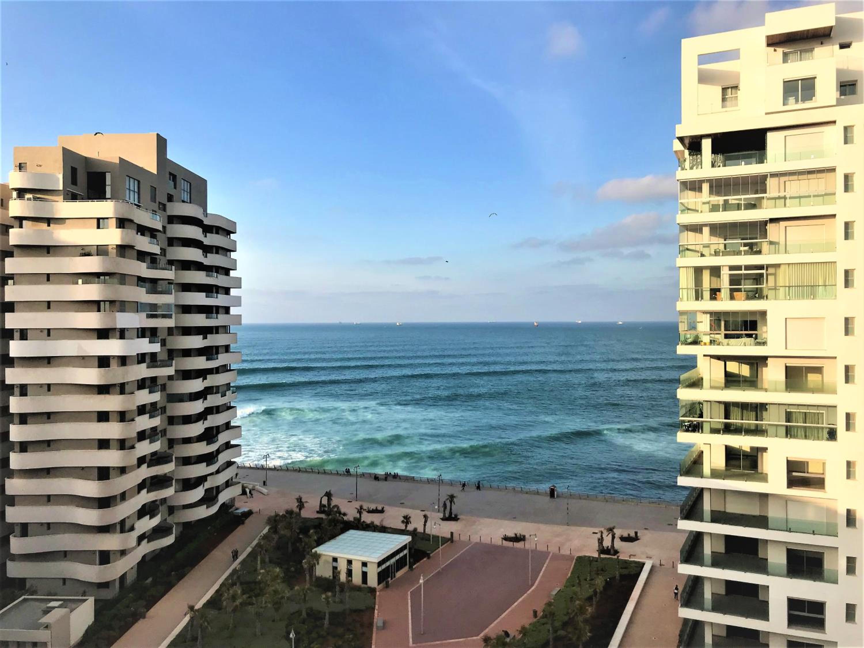 Apartment with Sea View - Photo 9