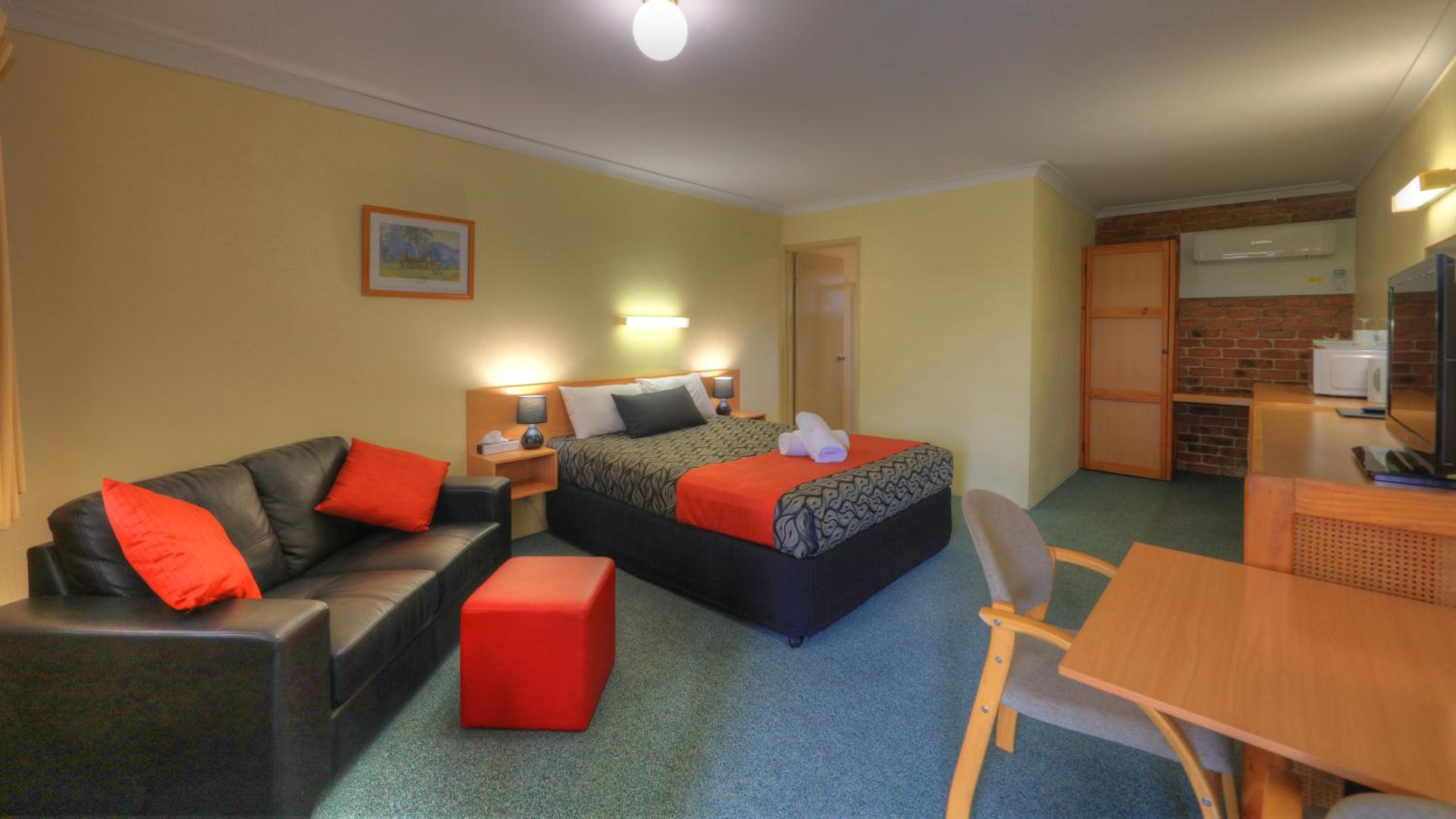 Standard Queen Room photo 1