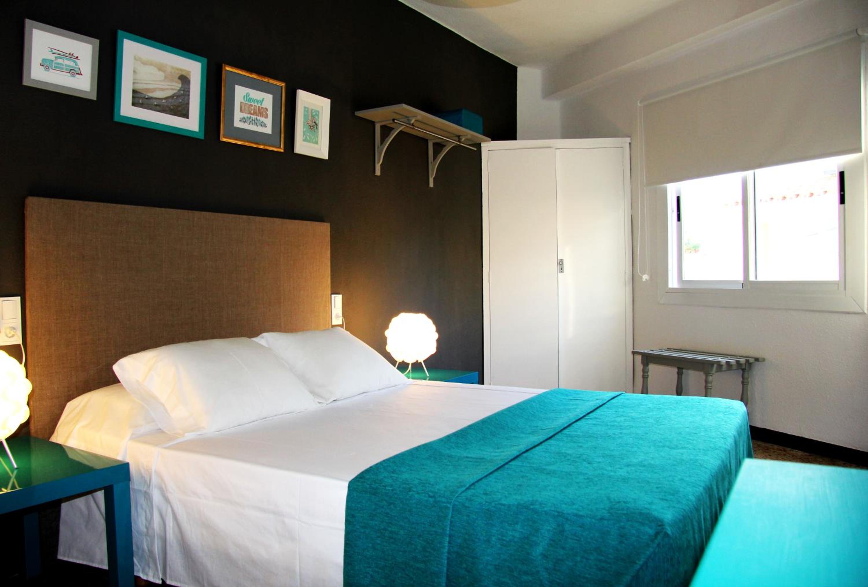 Double or Twin Room - Photo 10