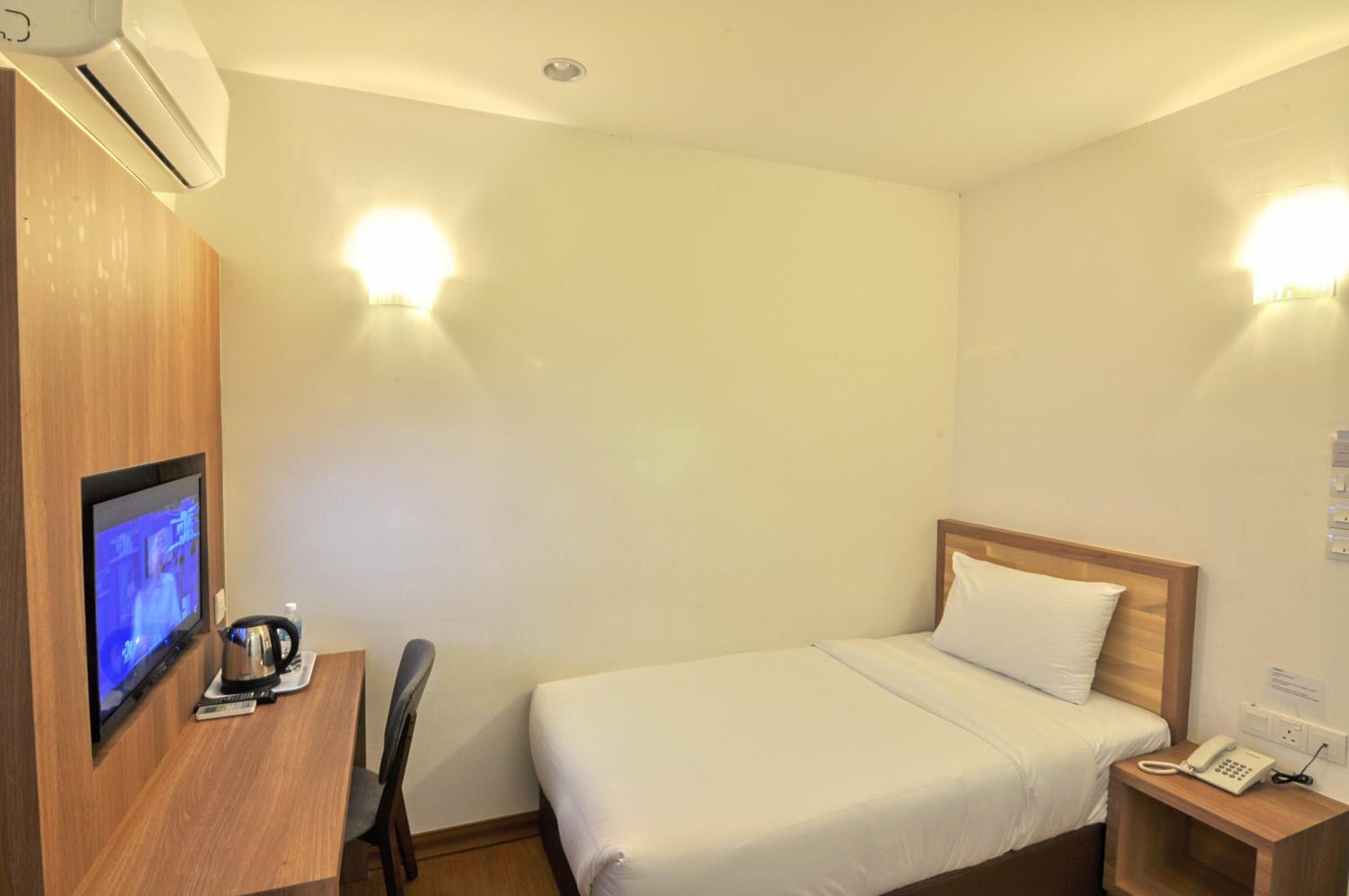 Single Room photo 2