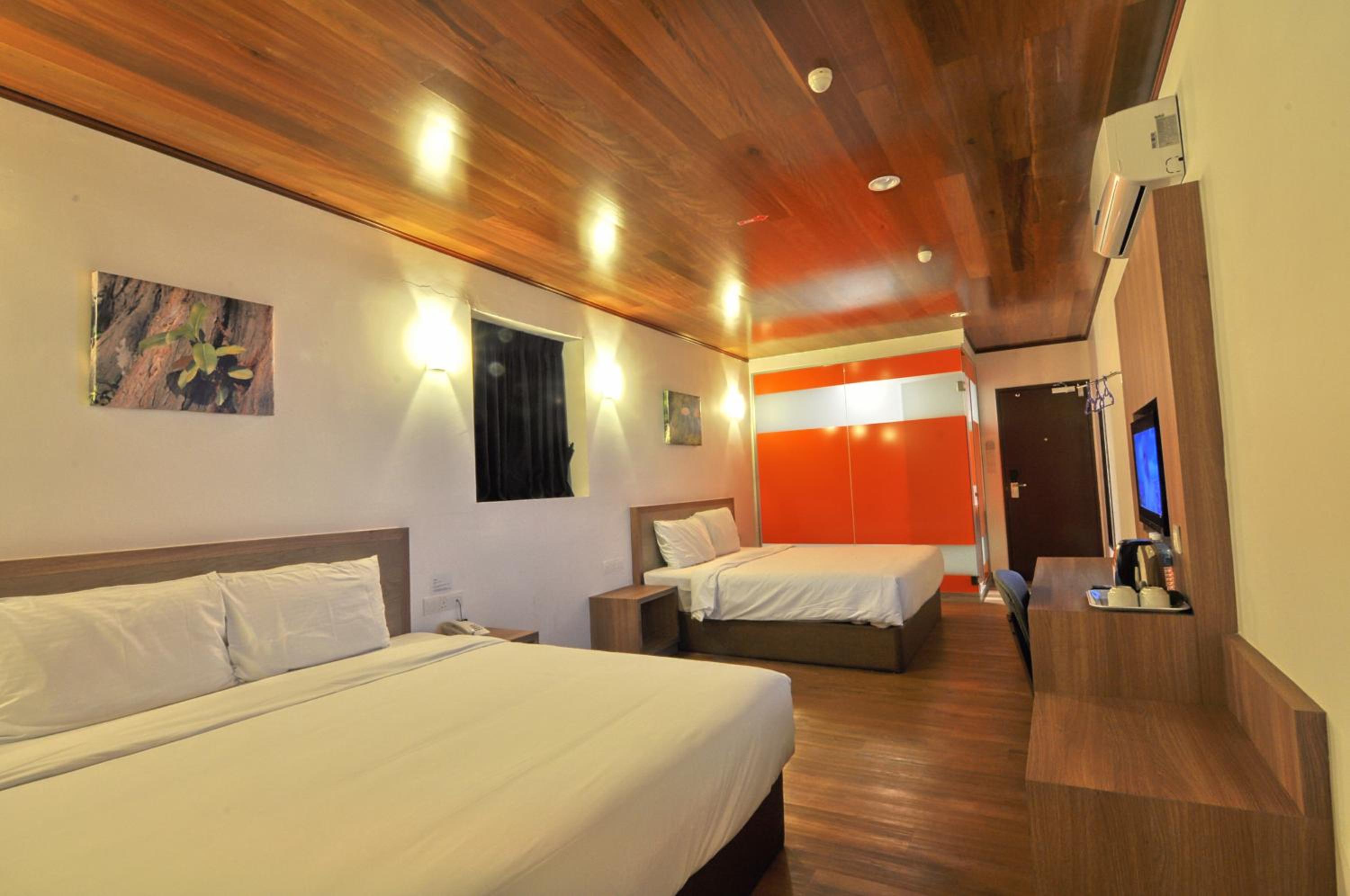 Deluxe Family Room