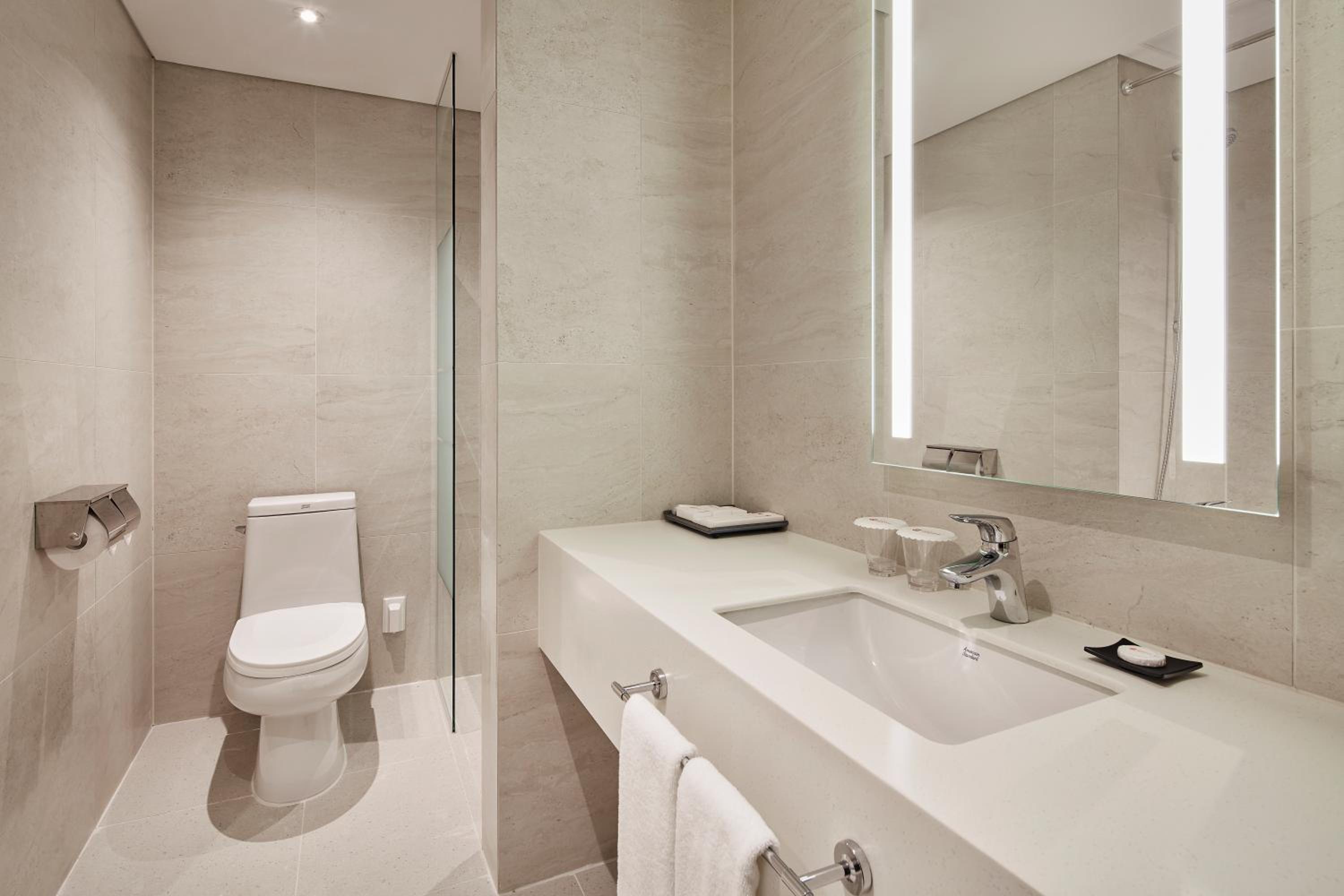 Double Room - Non-Smoking  - Photo 5