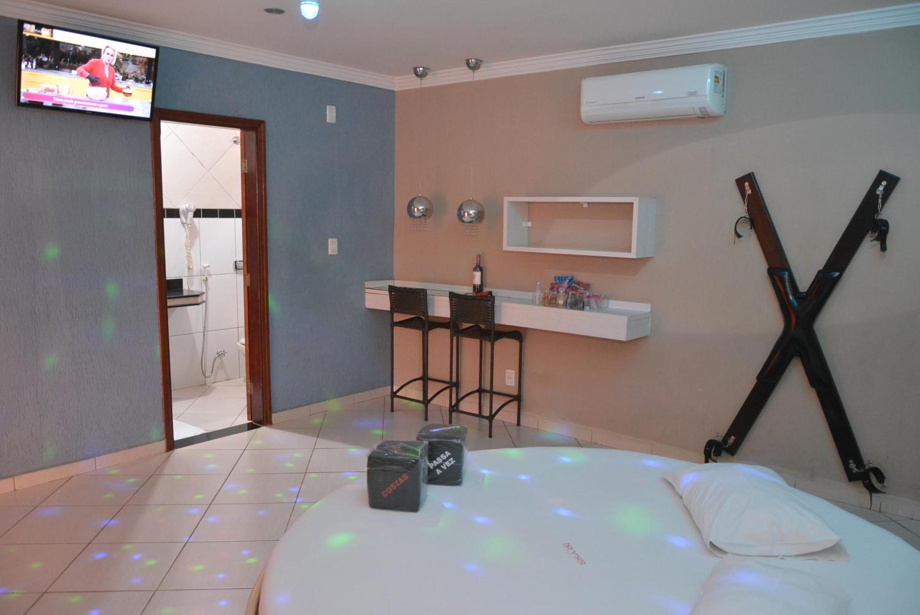 Double Room - Photo 10