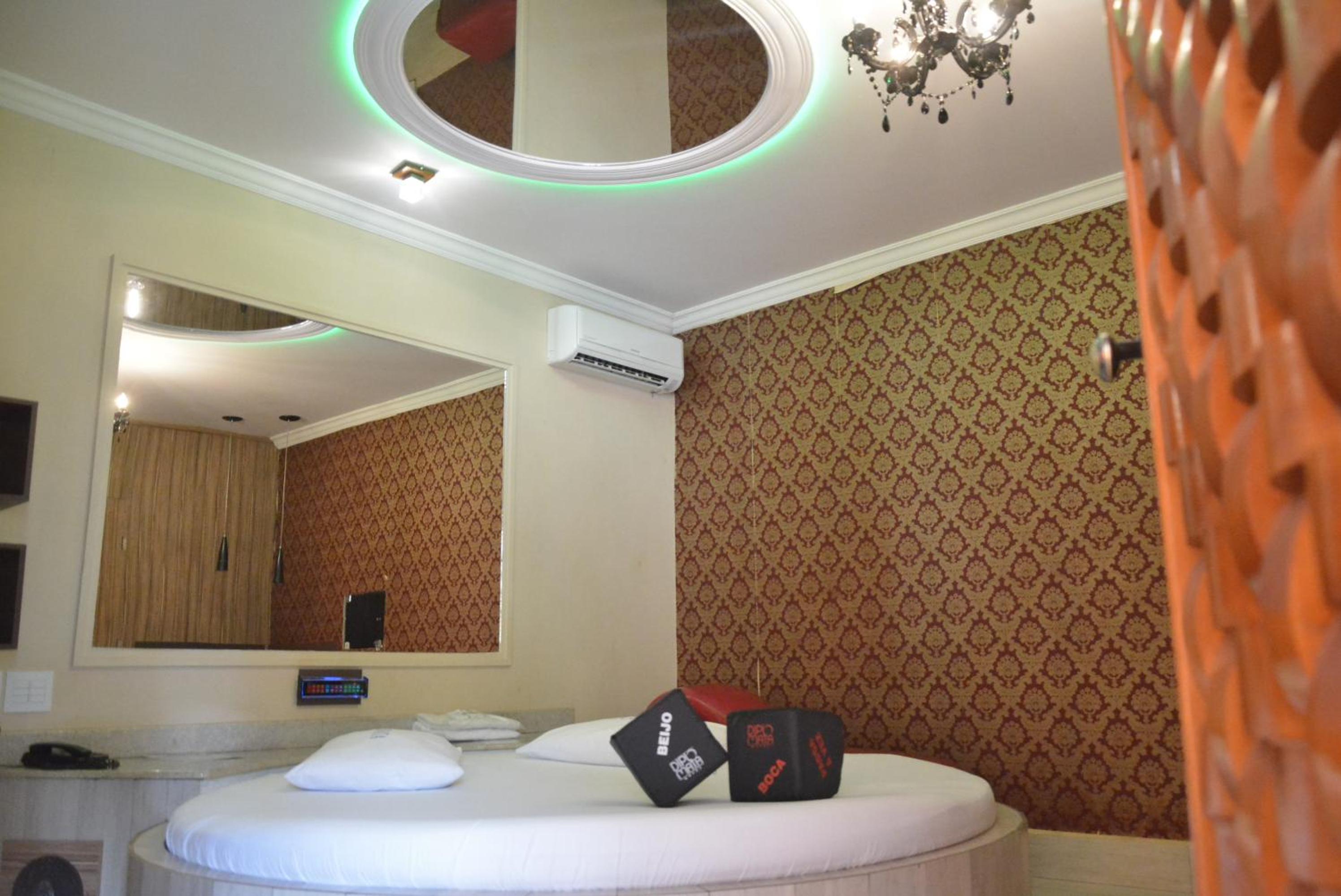 Double Room - Photo 6
