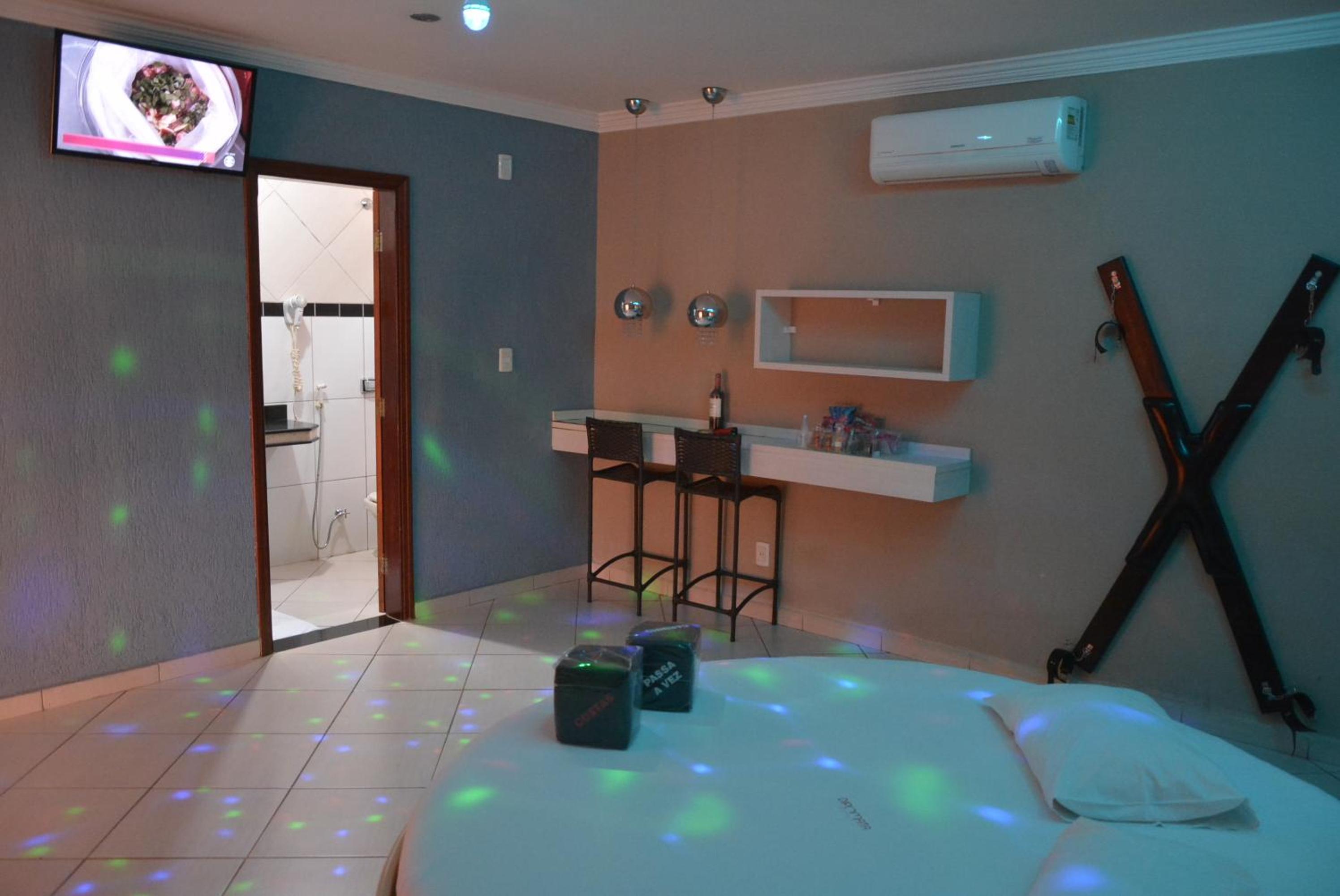 Double Room - Photo 7
