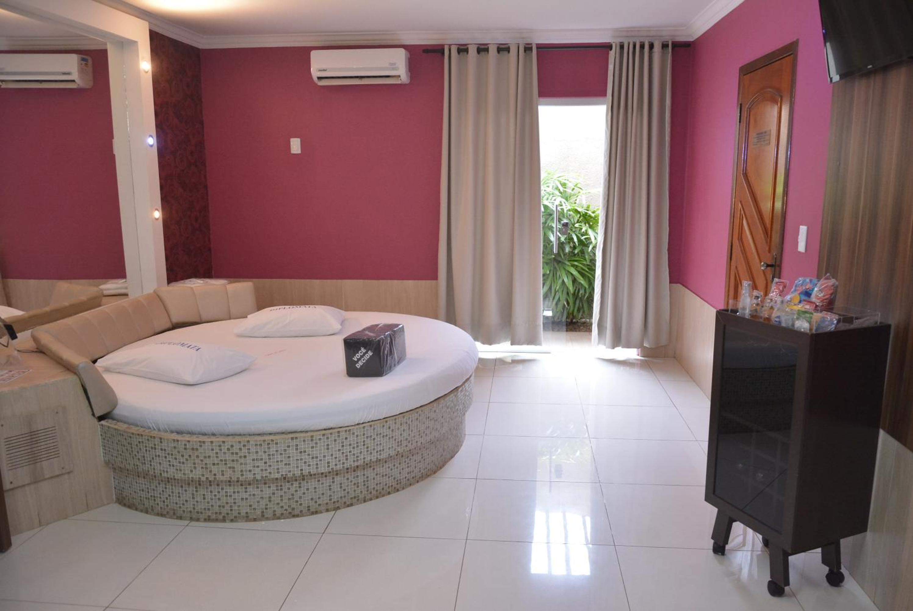 Double Room - Photo 17