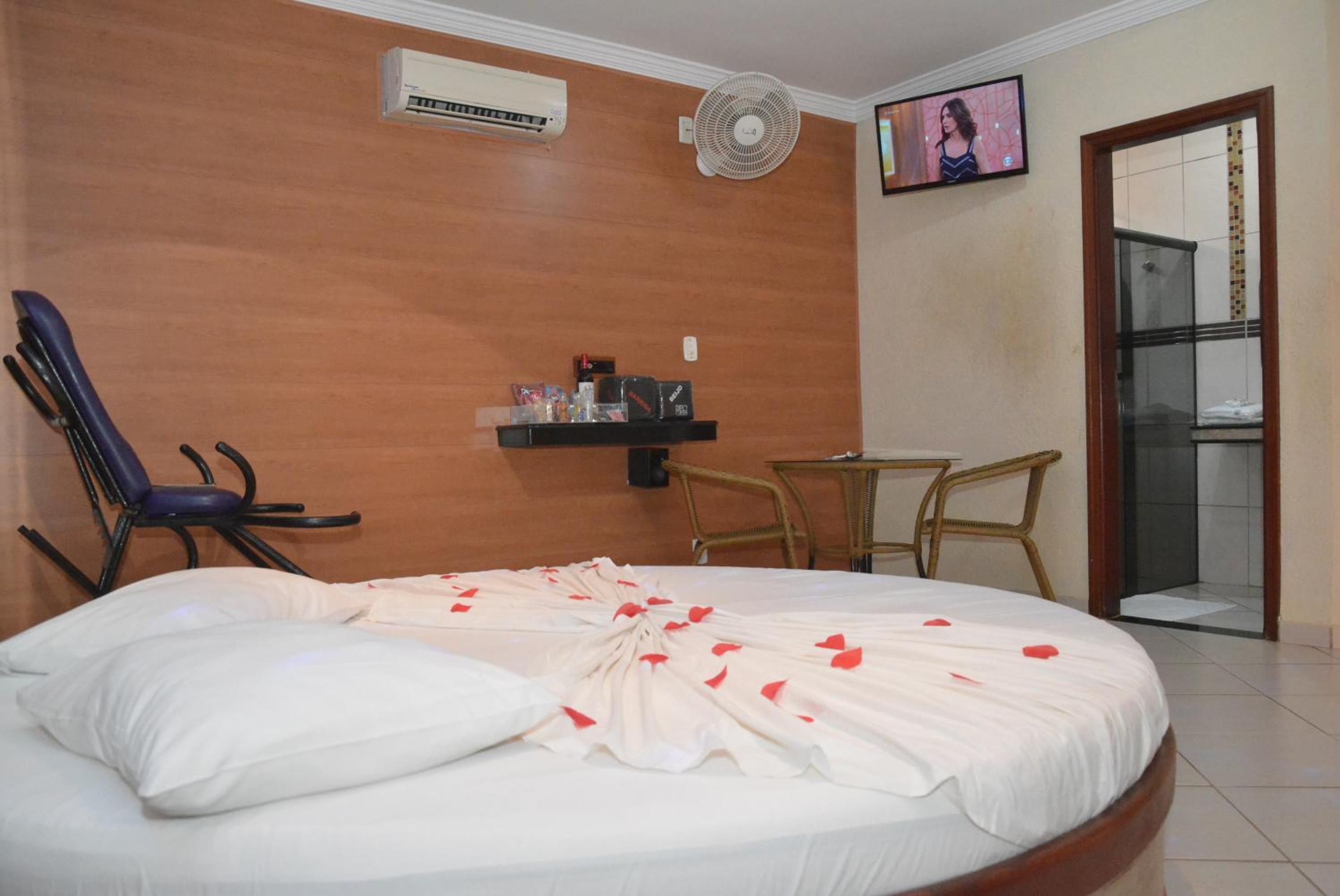 Double Room - Photo 19