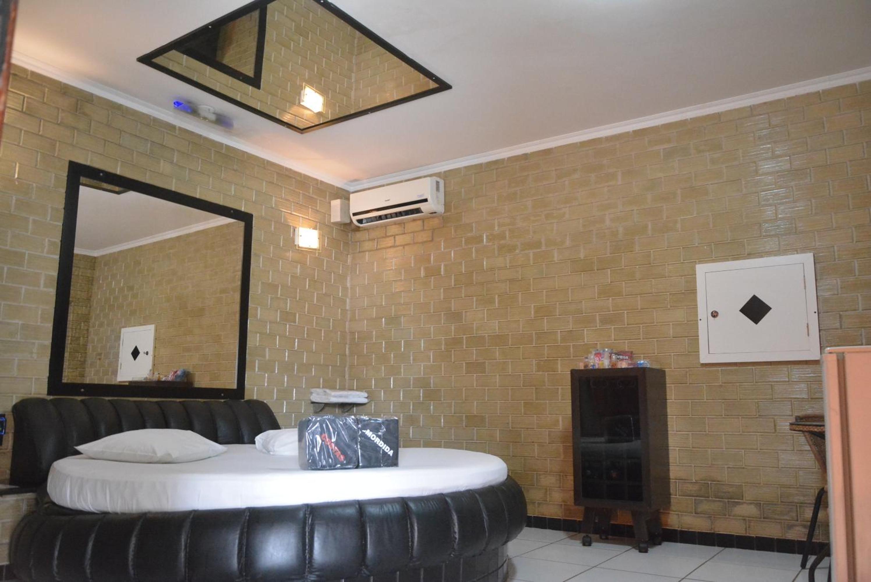 Double Room - Photo 20