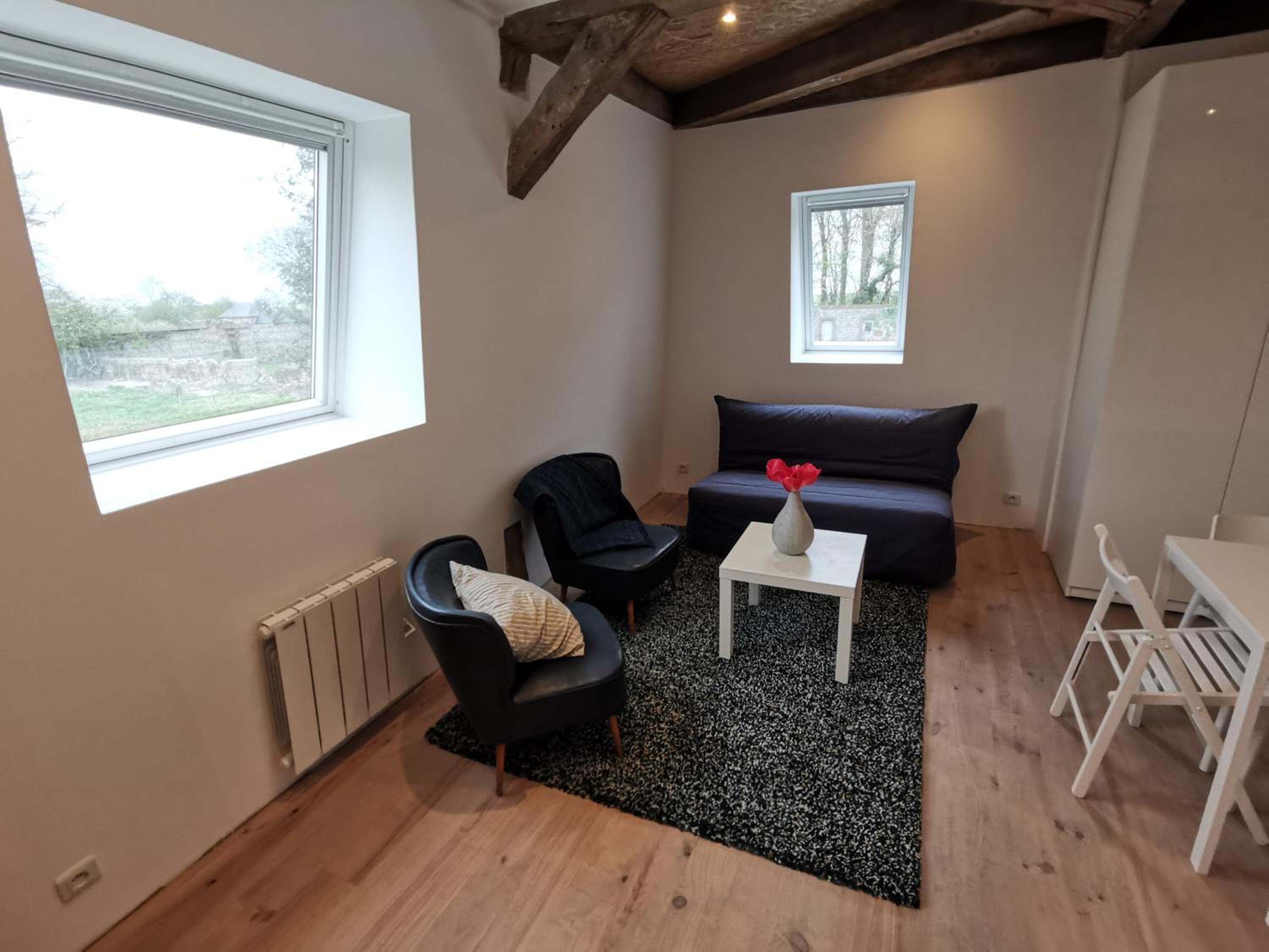 Apartment with Garden View