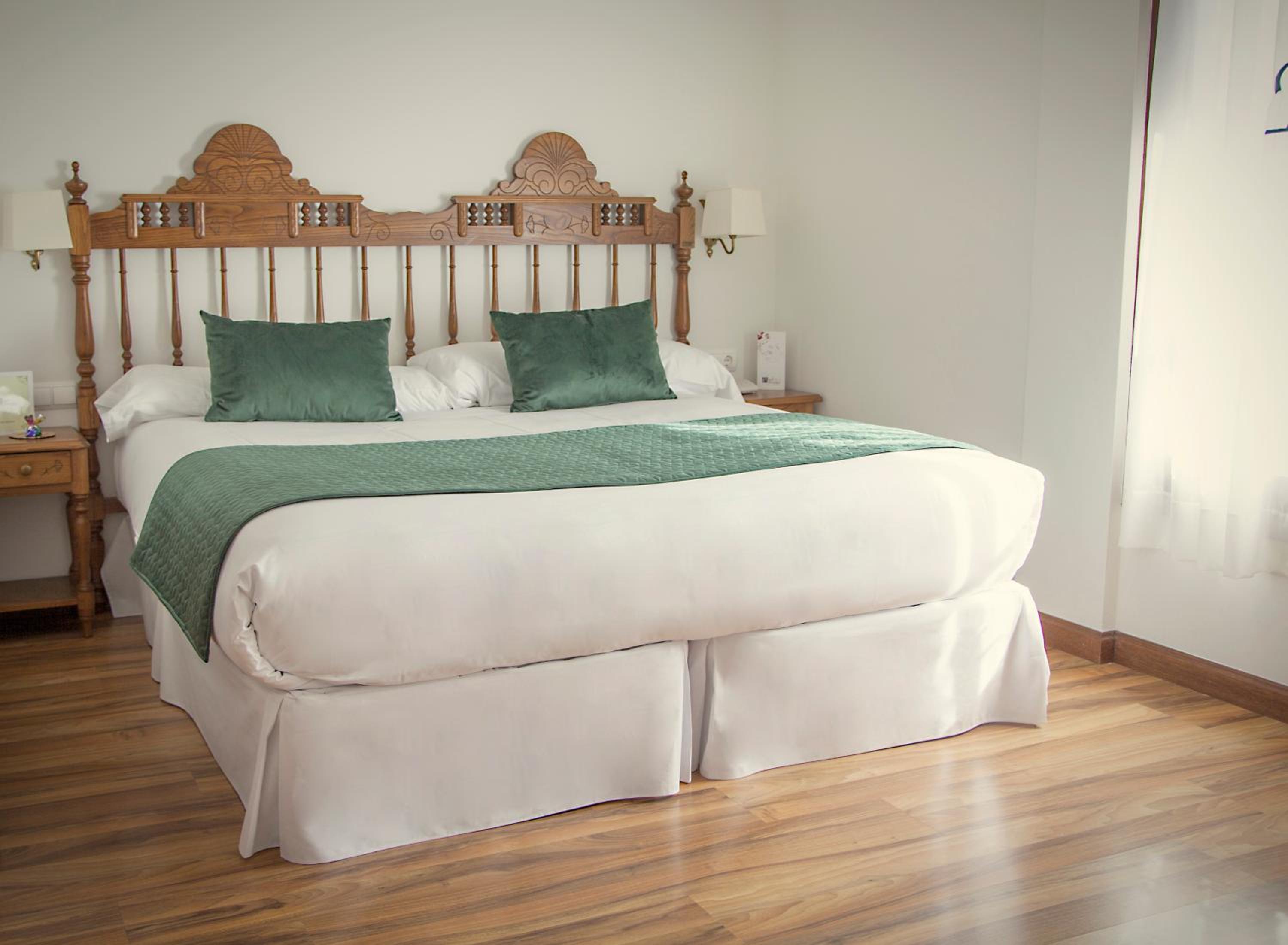 Double or Twin Room - Photo 1