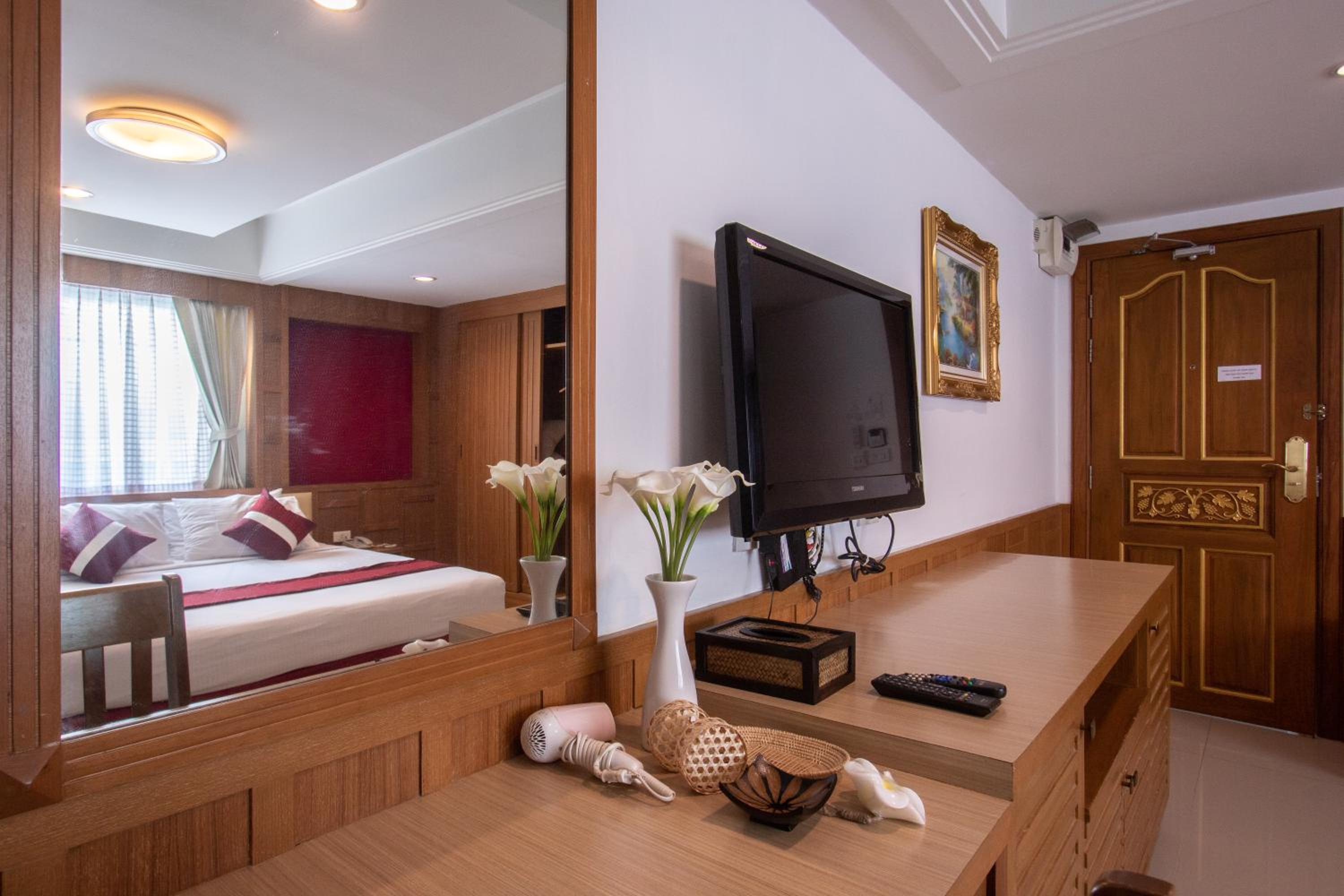 Grand Deluxe Double or Twin Room photo 3