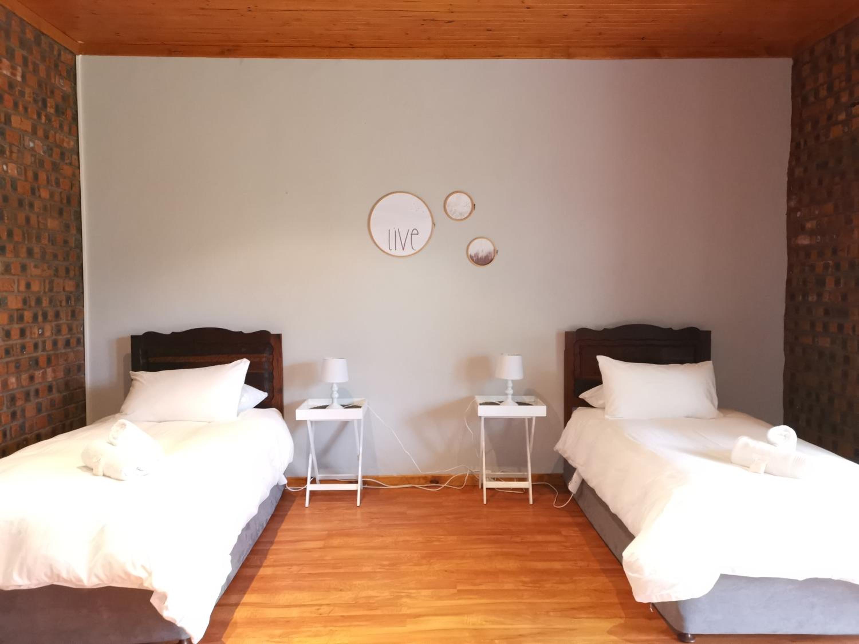 Triple Room with Garden View - Photo 4