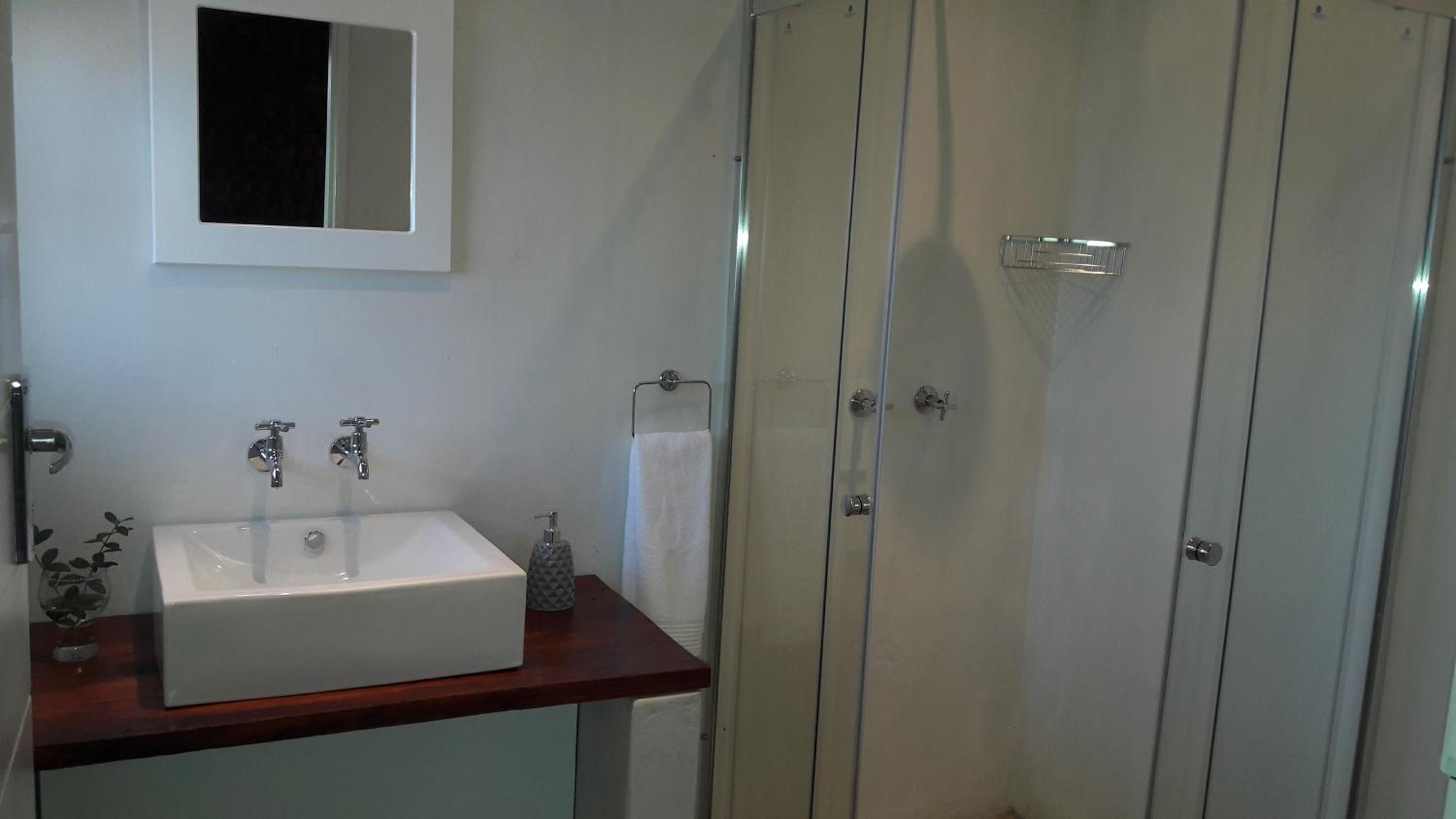 Double Room with Garden View - Photo 3