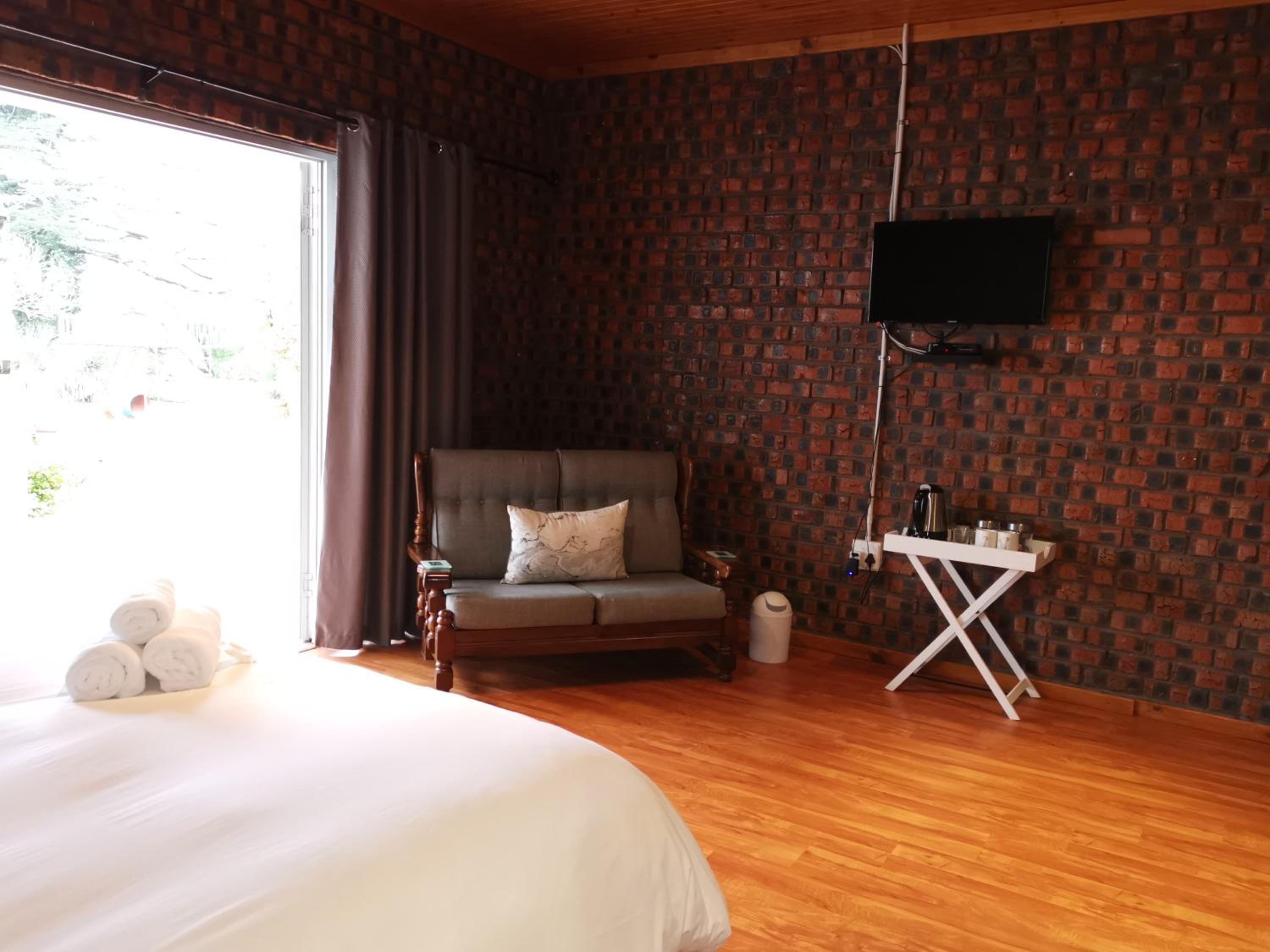 Double Room with Garden View - Photo 5