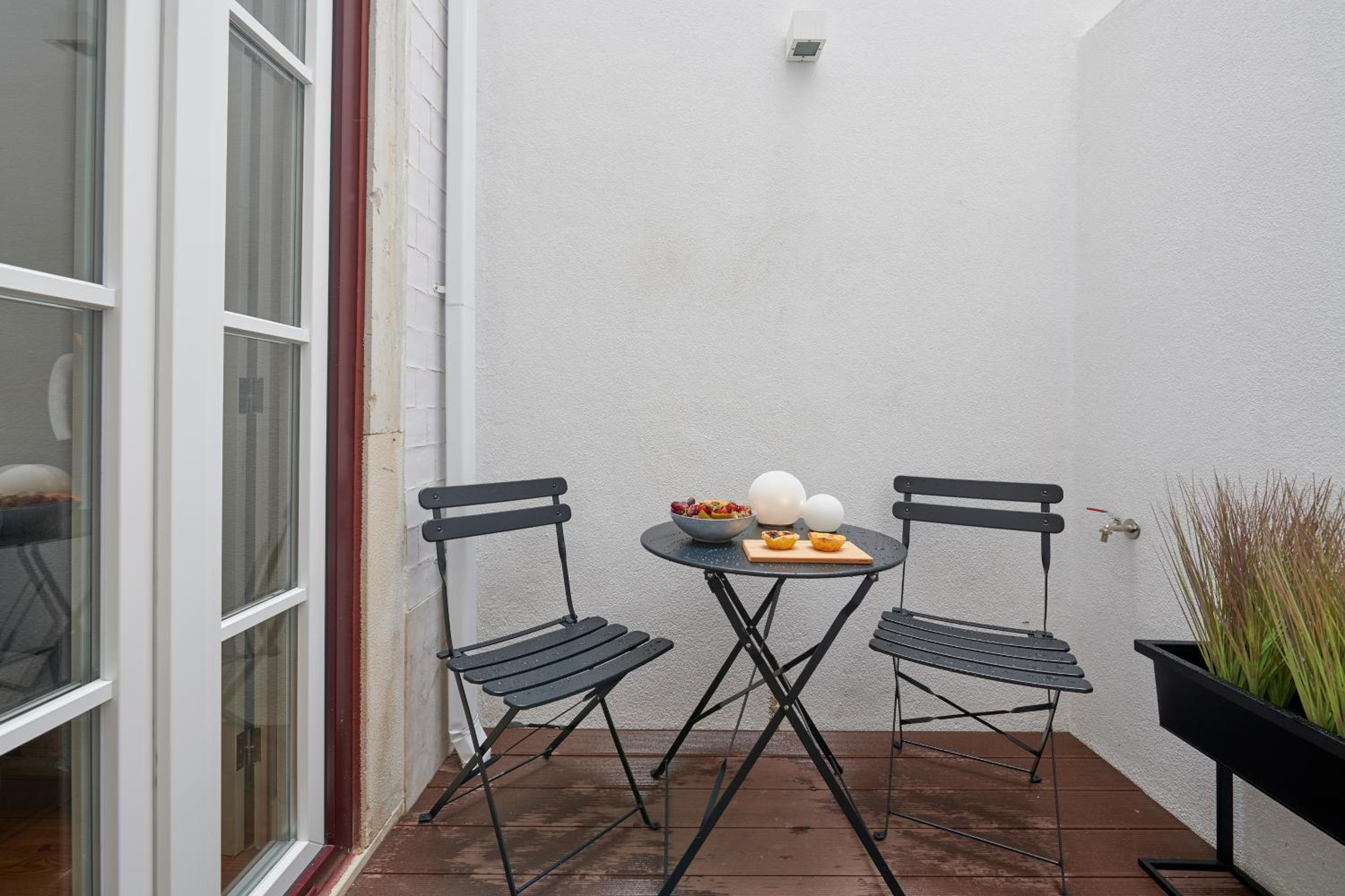 Apartment with Terrace photo 2