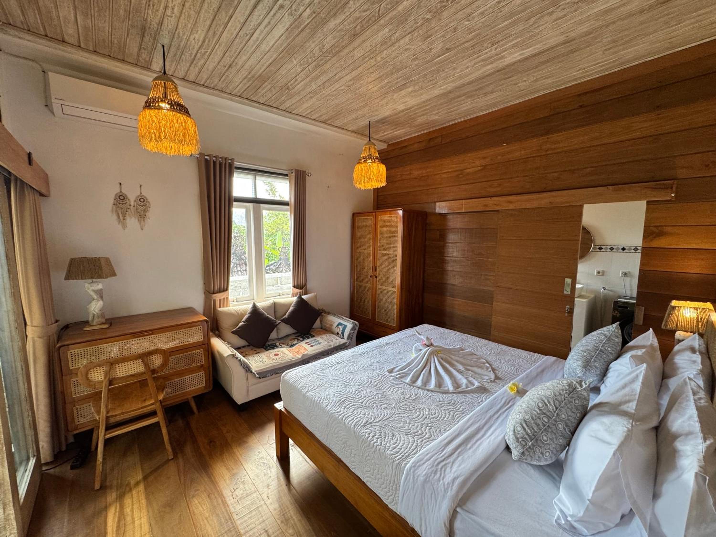 Deluxe Double Room with Bath