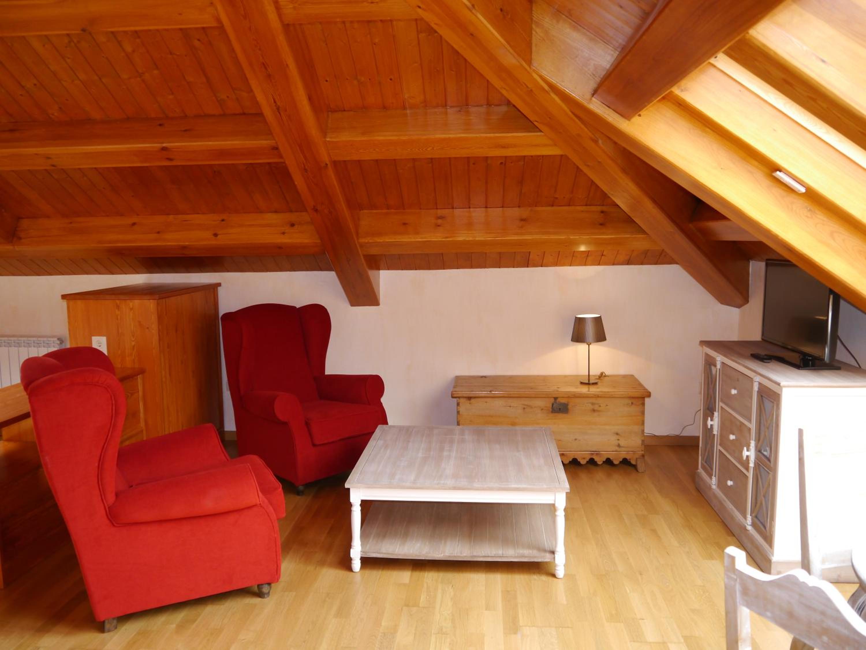 Estudio Superior (2 adultos)