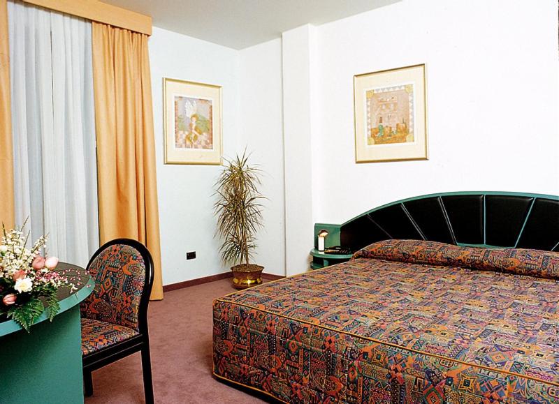 Double or Twin Room - Photo 1