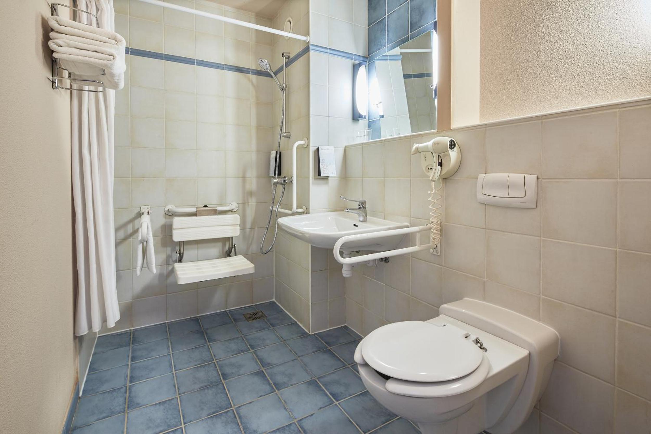 Double Room - Photo 4